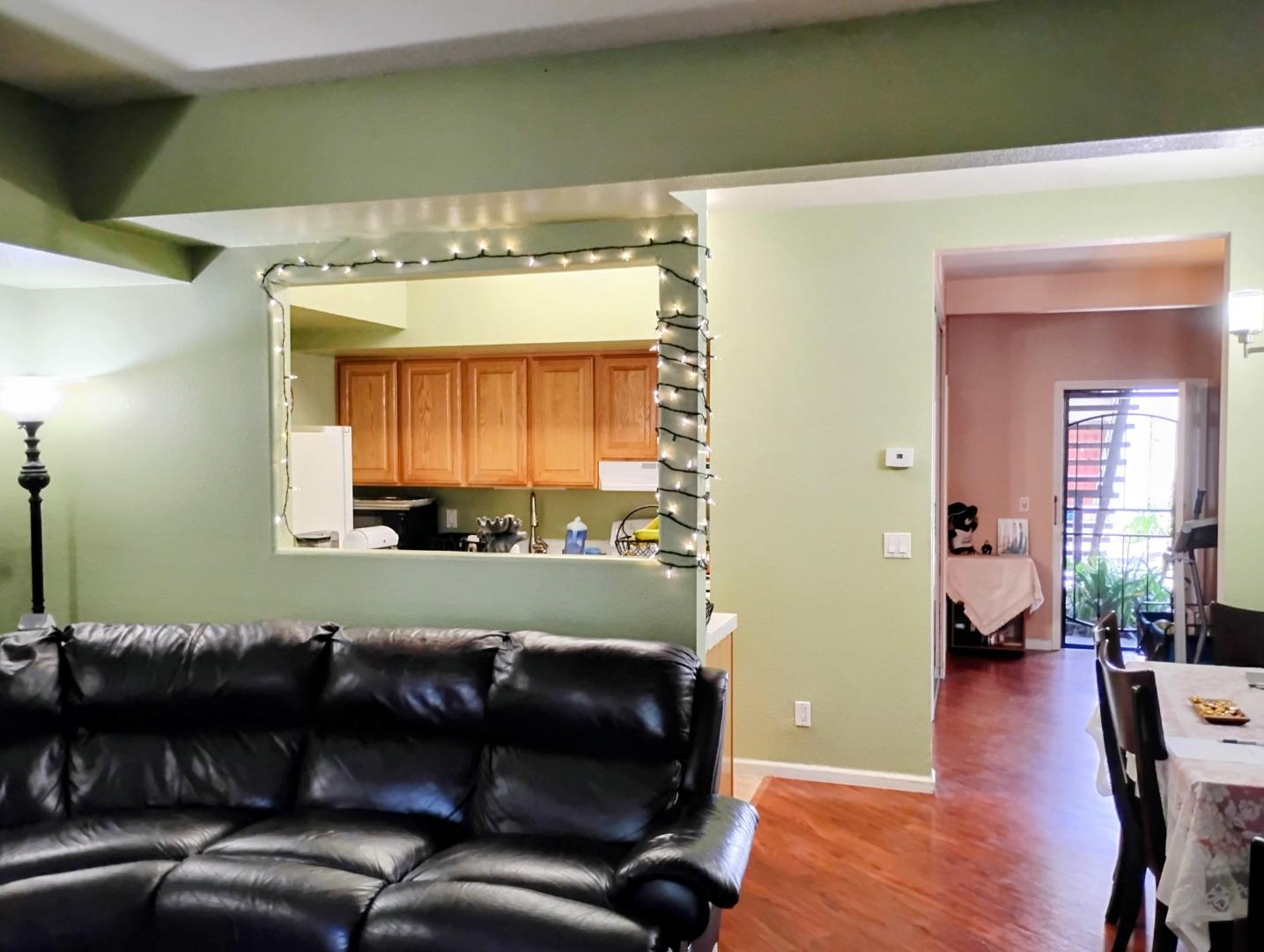 Detail Gallery Image 10 of 18 For 1976 Tradan Dr #65,  San Jose,  CA 95132 - 1 Beds | 1 Baths