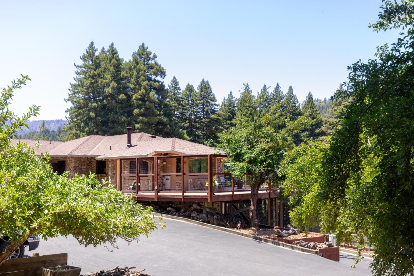 Detail Gallery Image 1 of 38 For 16400 Highway 9, Boulder Creek,  CA 95006 - 2 Beds | 2/1 Baths