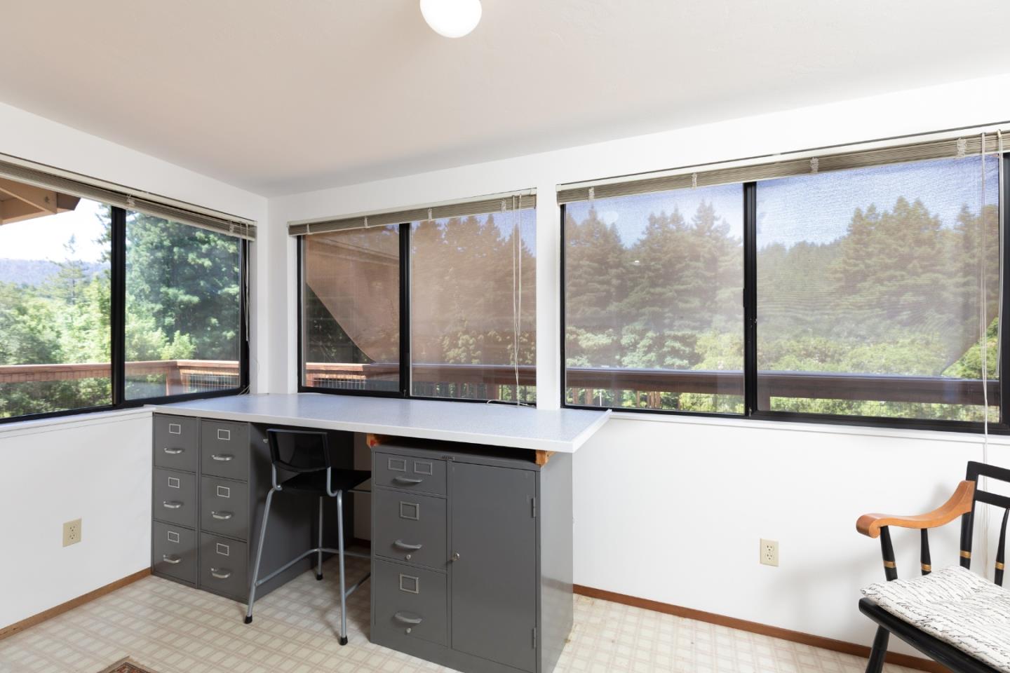 Detail Gallery Image 11 of 38 For 16400 Highway 9, Boulder Creek,  CA 95006 - 2 Beds | 2/1 Baths