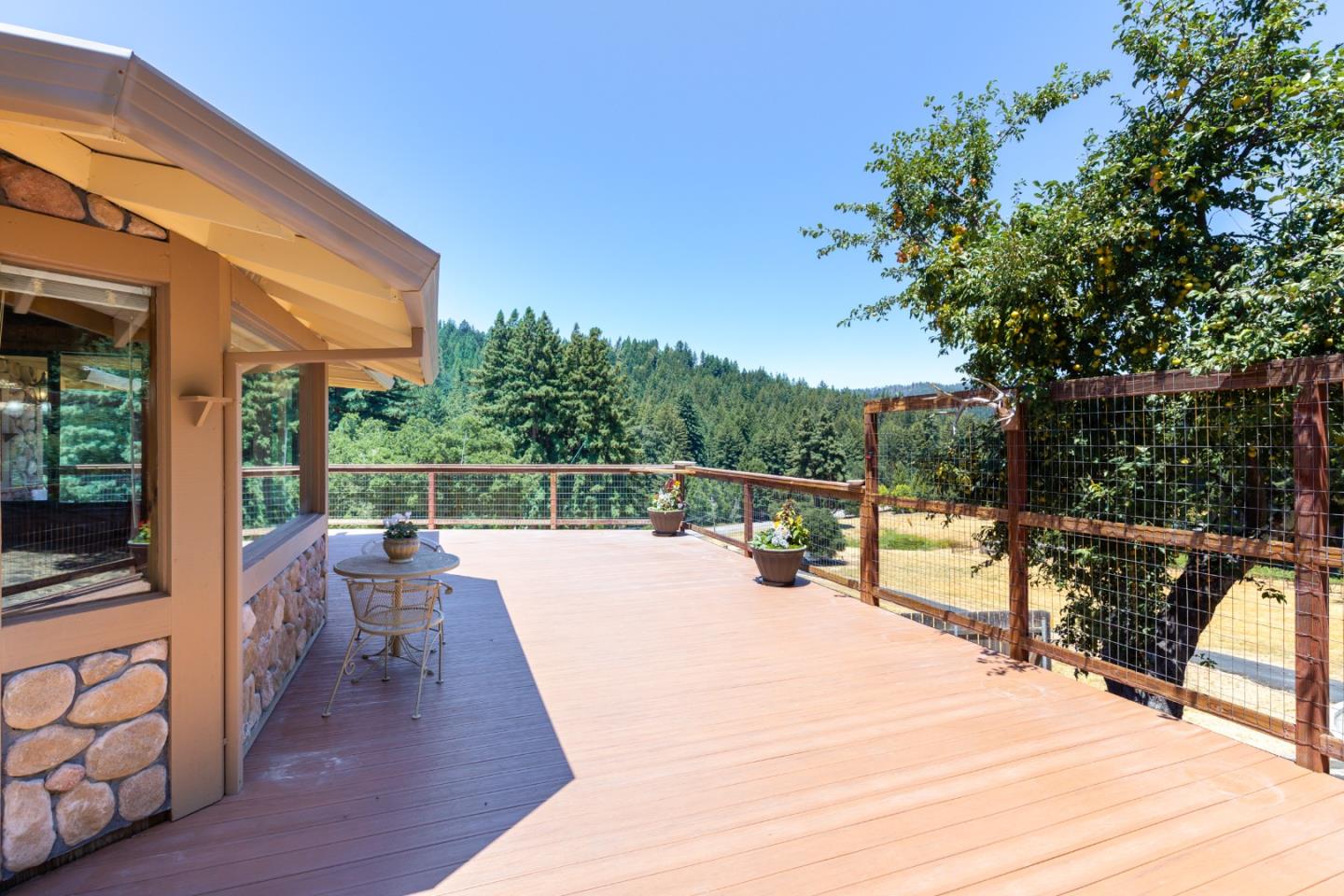 Detail Gallery Image 17 of 38 For 16400 Highway 9, Boulder Creek,  CA 95006 - 2 Beds | 2/1 Baths