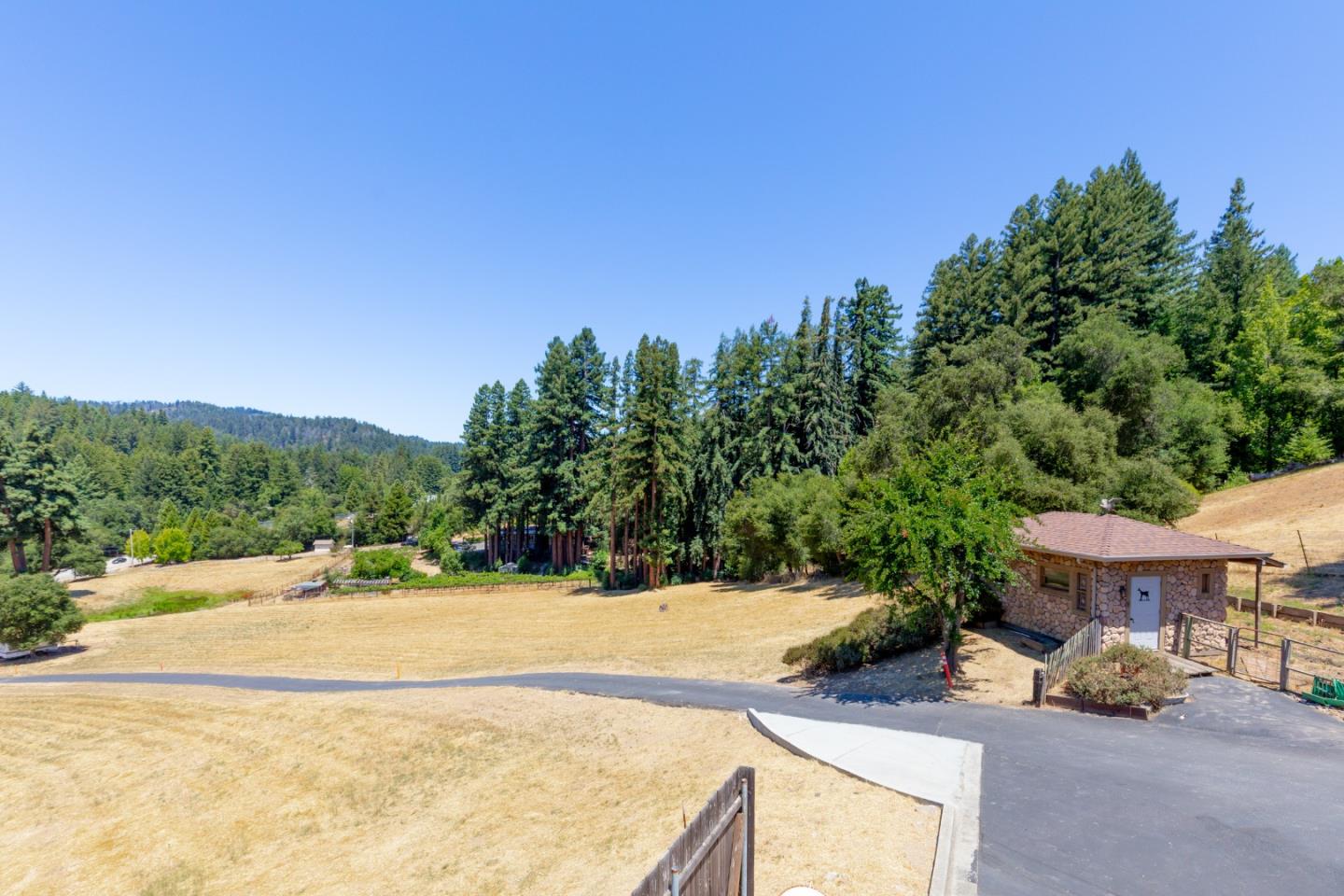 Detail Gallery Image 23 of 38 For 16400 Highway 9, Boulder Creek,  CA 95006 - 2 Beds | 2/1 Baths