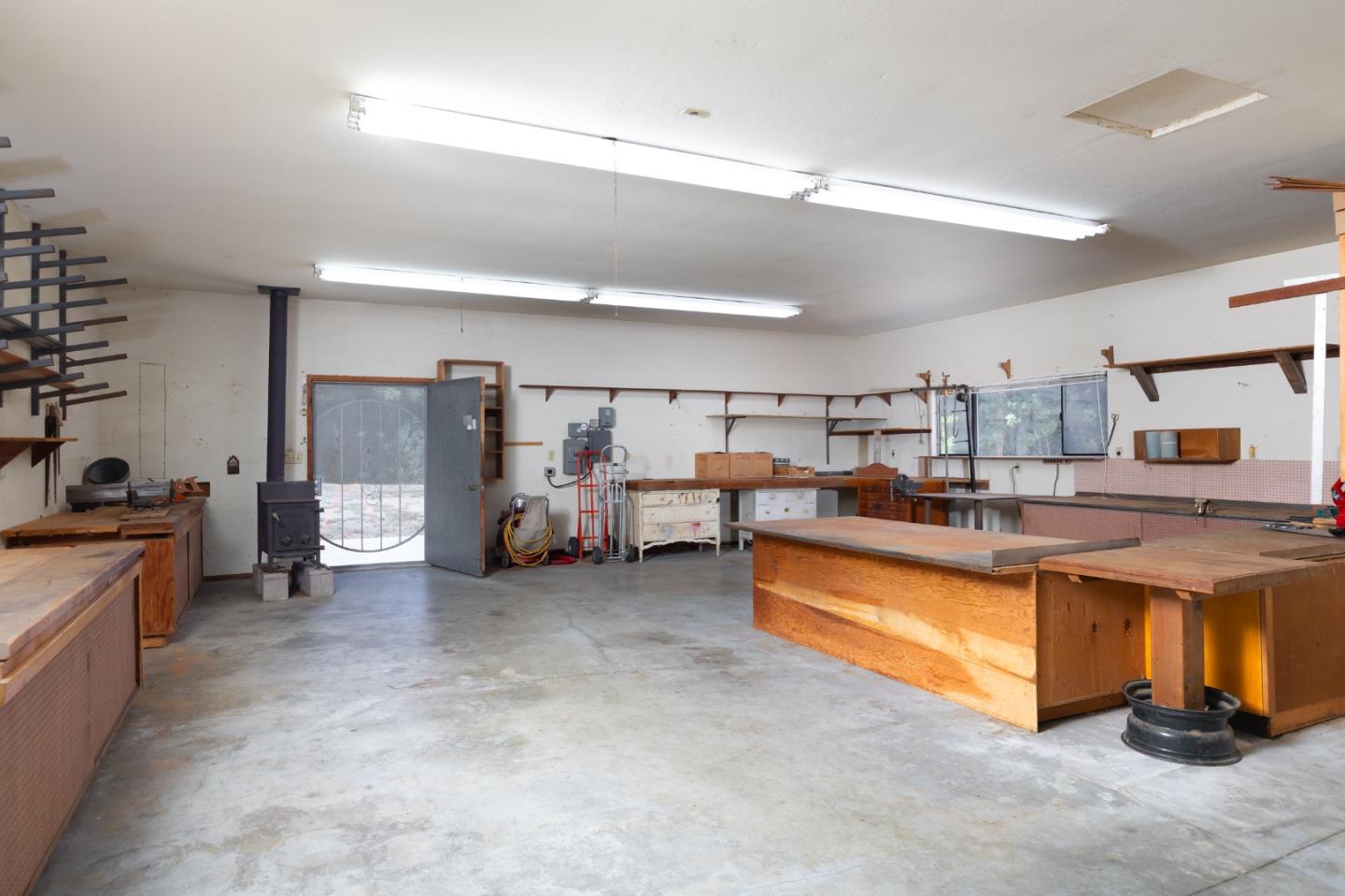 Detail Gallery Image 25 of 38 For 16400 Highway 9, Boulder Creek,  CA 95006 - 2 Beds | 2/1 Baths