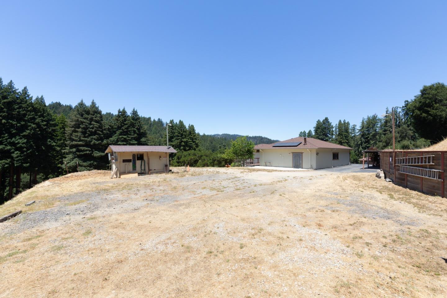 Detail Gallery Image 29 of 38 For 16400 Highway 9, Boulder Creek,  CA 95006 - 2 Beds | 2/1 Baths