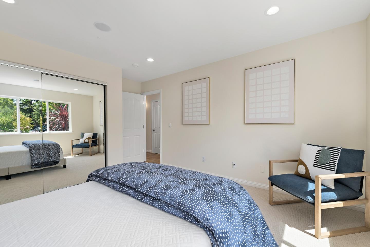 Detail Gallery Image 16 of 76 For 1152 Morton Ct, Mountain View,  CA 94040 - 4 Beds | 2/1 Baths