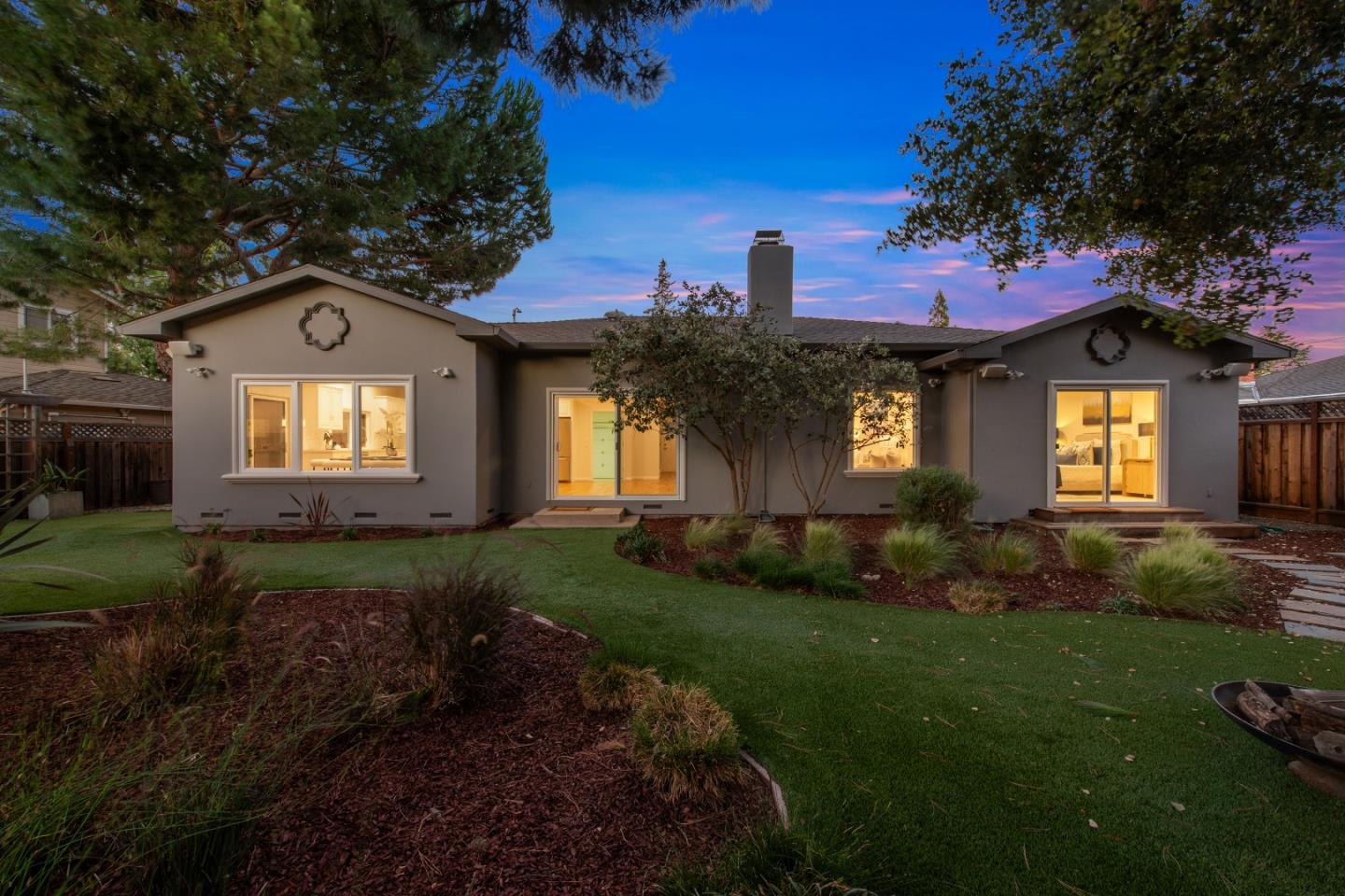 Detail Gallery Image 27 of 76 For 1152 Morton Ct, Mountain View,  CA 94040 - 4 Beds | 2/1 Baths