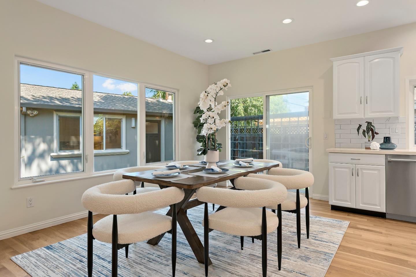 Detail Gallery Image 43 of 76 For 1152 Morton Ct, Mountain View,  CA 94040 - 4 Beds | 2/1 Baths