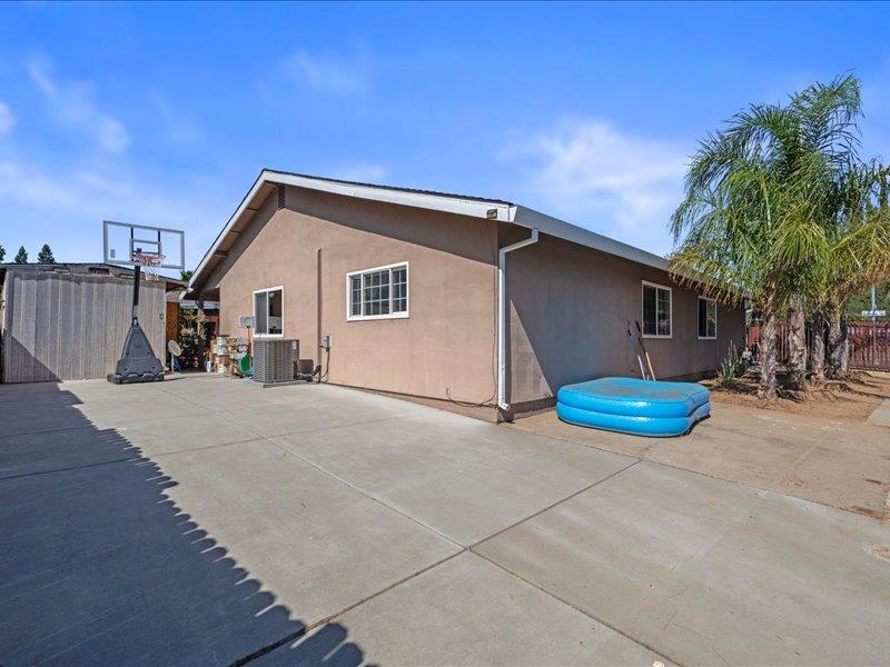 2640 Kansas Way, Sacramento, California 95827, 4 Bedrooms Bedrooms, ,2 BathroomsBathrooms,Residential,For Sale,2640 Kansas Way,ML82015714