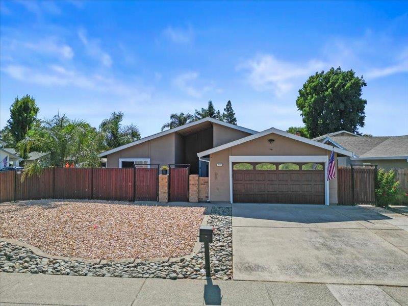 2640 Kansas Way, Sacramento, California 95827, 4 Bedrooms Bedrooms, ,2 BathroomsBathrooms,Residential,For Sale,2640 Kansas Way,ML82015714