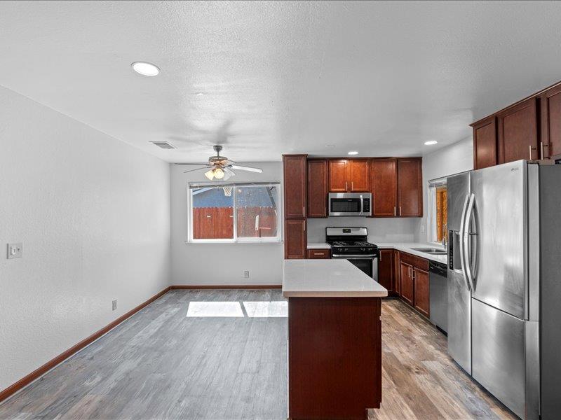2640 Kansas Way, Sacramento, California 95827, 4 Bedrooms Bedrooms, ,2 BathroomsBathrooms,Residential,For Sale,2640 Kansas Way,ML82015714