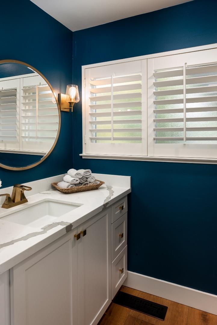 Detail Gallery Image 13 of 31 For 14470 Blossom Hill Rd, Los Gatos,  CA 95032 - 4 Beds | 2/1 Baths