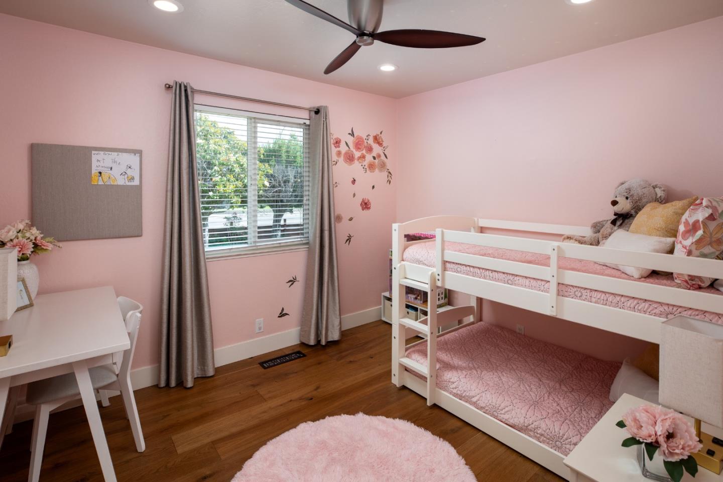Detail Gallery Image 15 of 31 For 14470 Blossom Hill Rd, Los Gatos,  CA 95032 - 4 Beds | 2/1 Baths