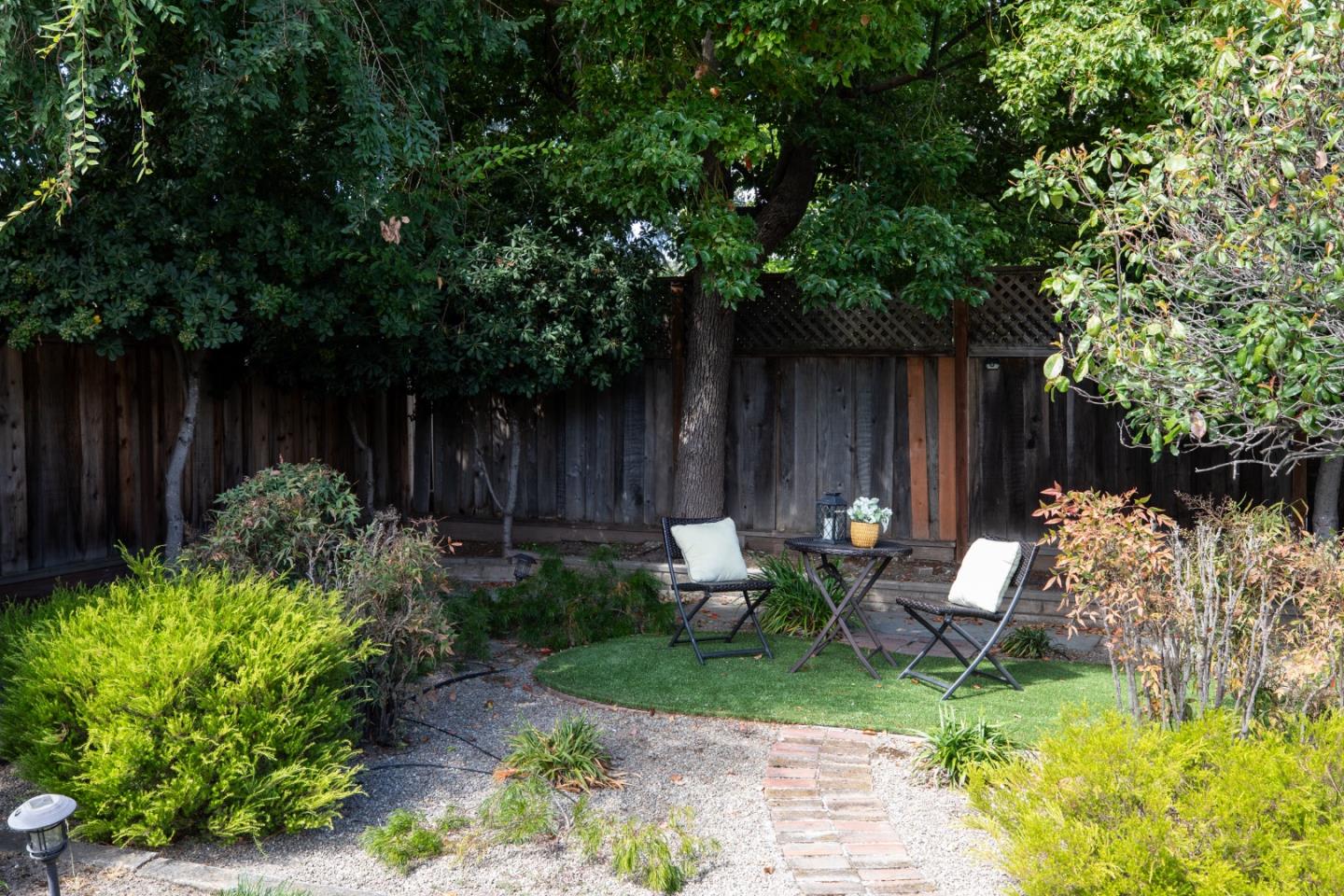 Detail Gallery Image 22 of 31 For 14470 Blossom Hill Rd, Los Gatos,  CA 95032 - 4 Beds | 2/1 Baths