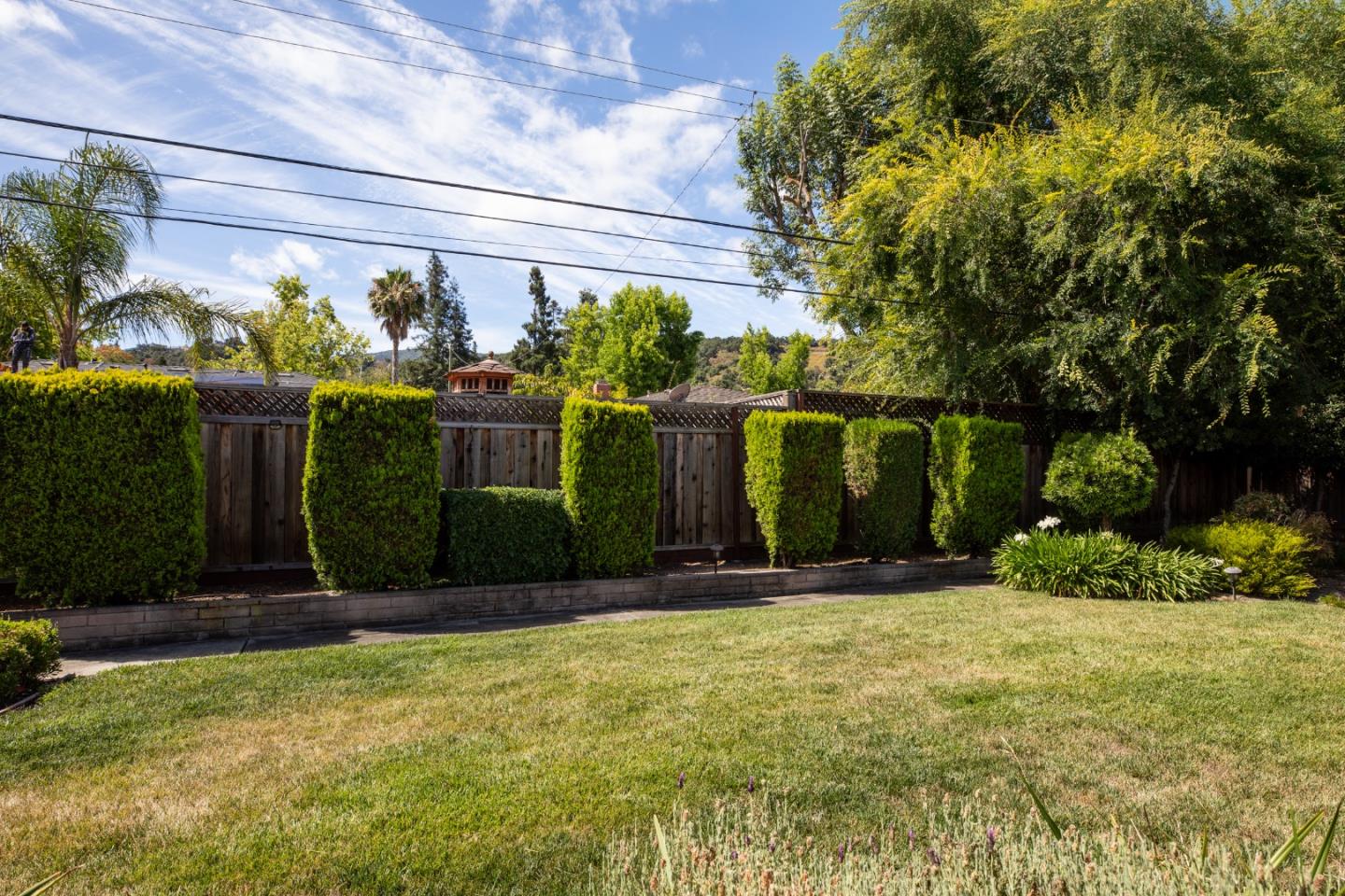 Detail Gallery Image 24 of 31 For 14470 Blossom Hill Rd, Los Gatos,  CA 95032 - 4 Beds | 2/1 Baths