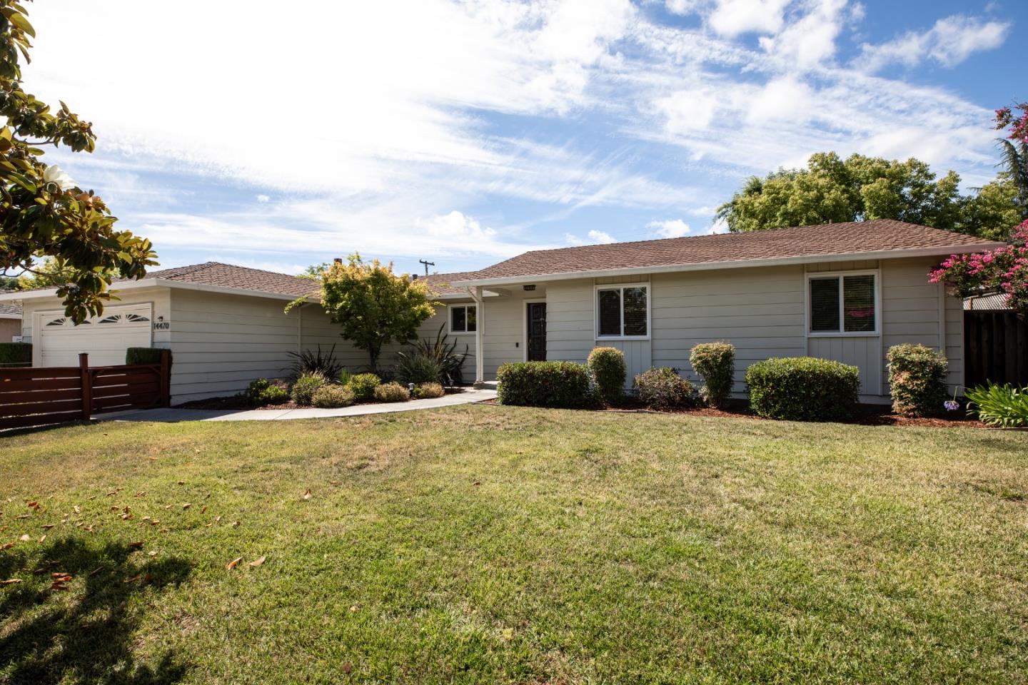 Detail Gallery Image 26 of 31 For 14470 Blossom Hill Rd, Los Gatos,  CA 95032 - 4 Beds | 2/1 Baths