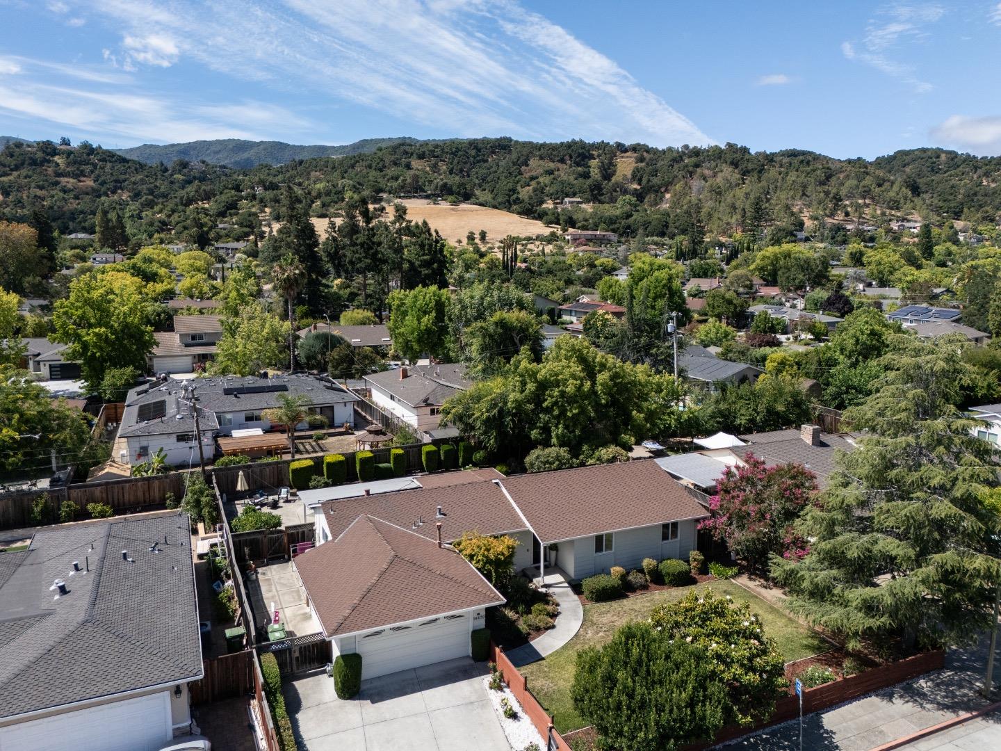 Detail Gallery Image 28 of 31 For 14470 Blossom Hill Rd, Los Gatos,  CA 95032 - 4 Beds | 2/1 Baths