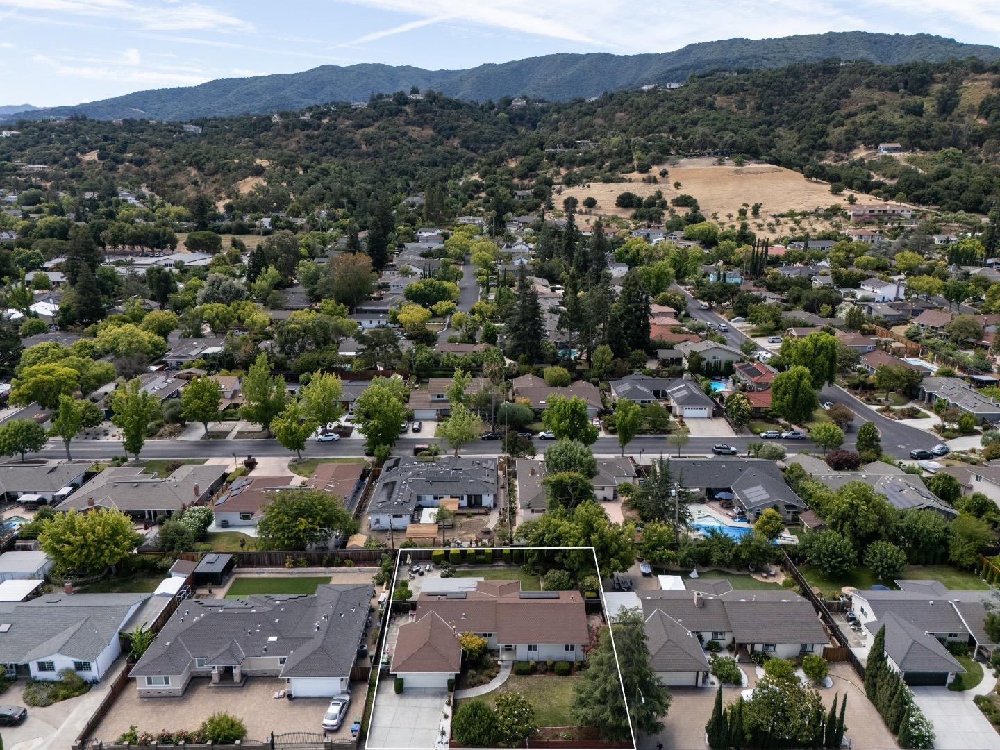 Detail Gallery Image 31 of 31 For 14470 Blossom Hill Rd, Los Gatos,  CA 95032 - 4 Beds | 2/1 Baths