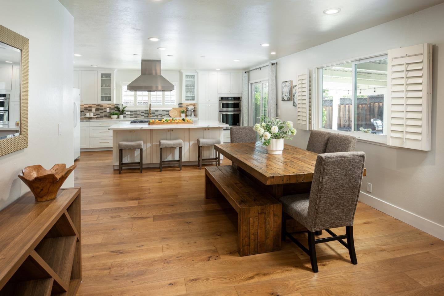 Detail Gallery Image 6 of 31 For 14470 Blossom Hill Rd, Los Gatos,  CA 95032 - 4 Beds | 2/1 Baths