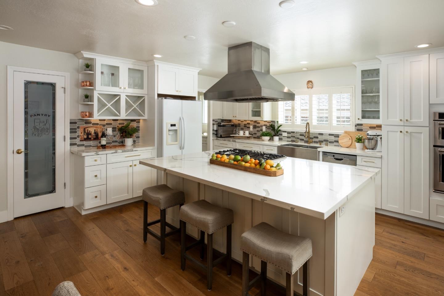 Detail Gallery Image 8 of 31 For 14470 Blossom Hill Rd, Los Gatos,  CA 95032 - 4 Beds | 2/1 Baths