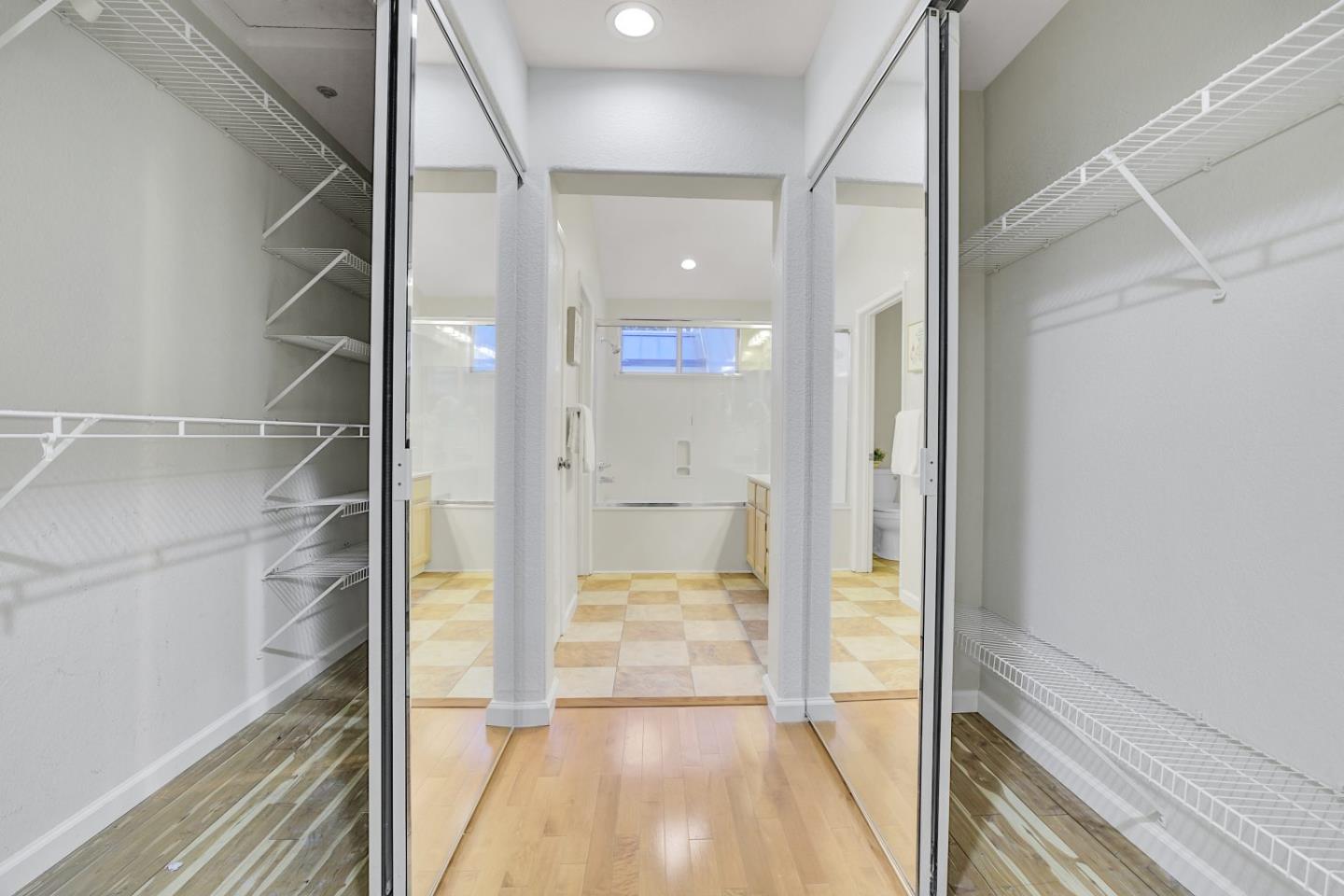 Detail Gallery Image 34 of 46 For 418 Galleria Dr #10,  San Jose,  CA 95134 - 3 Beds | 3 Baths
