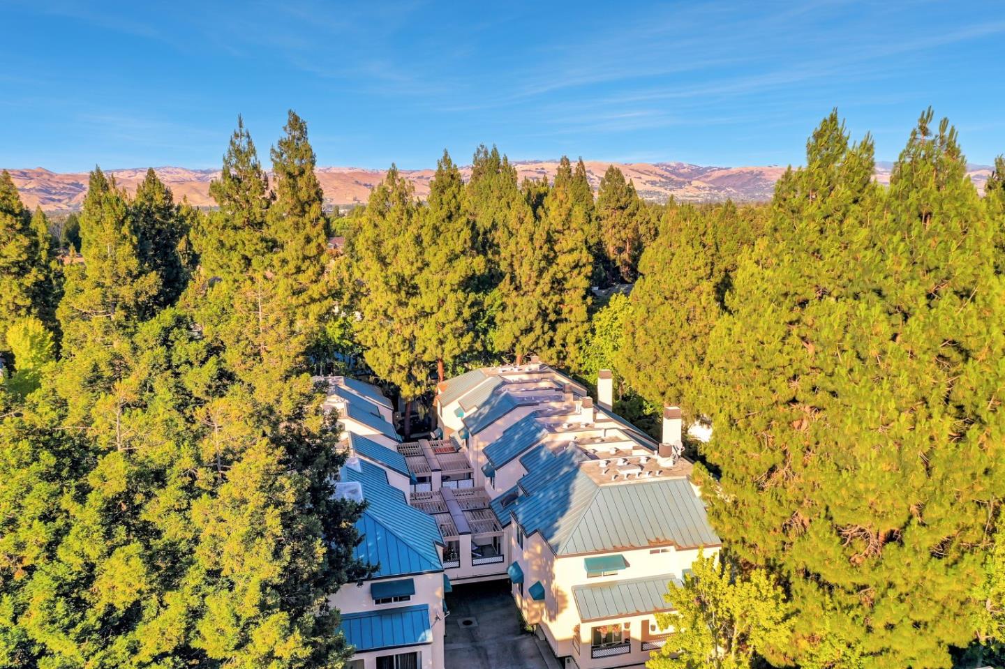 Detail Gallery Image 41 of 46 For 418 Galleria Dr #10,  San Jose,  CA 95134 - 3 Beds | 3 Baths