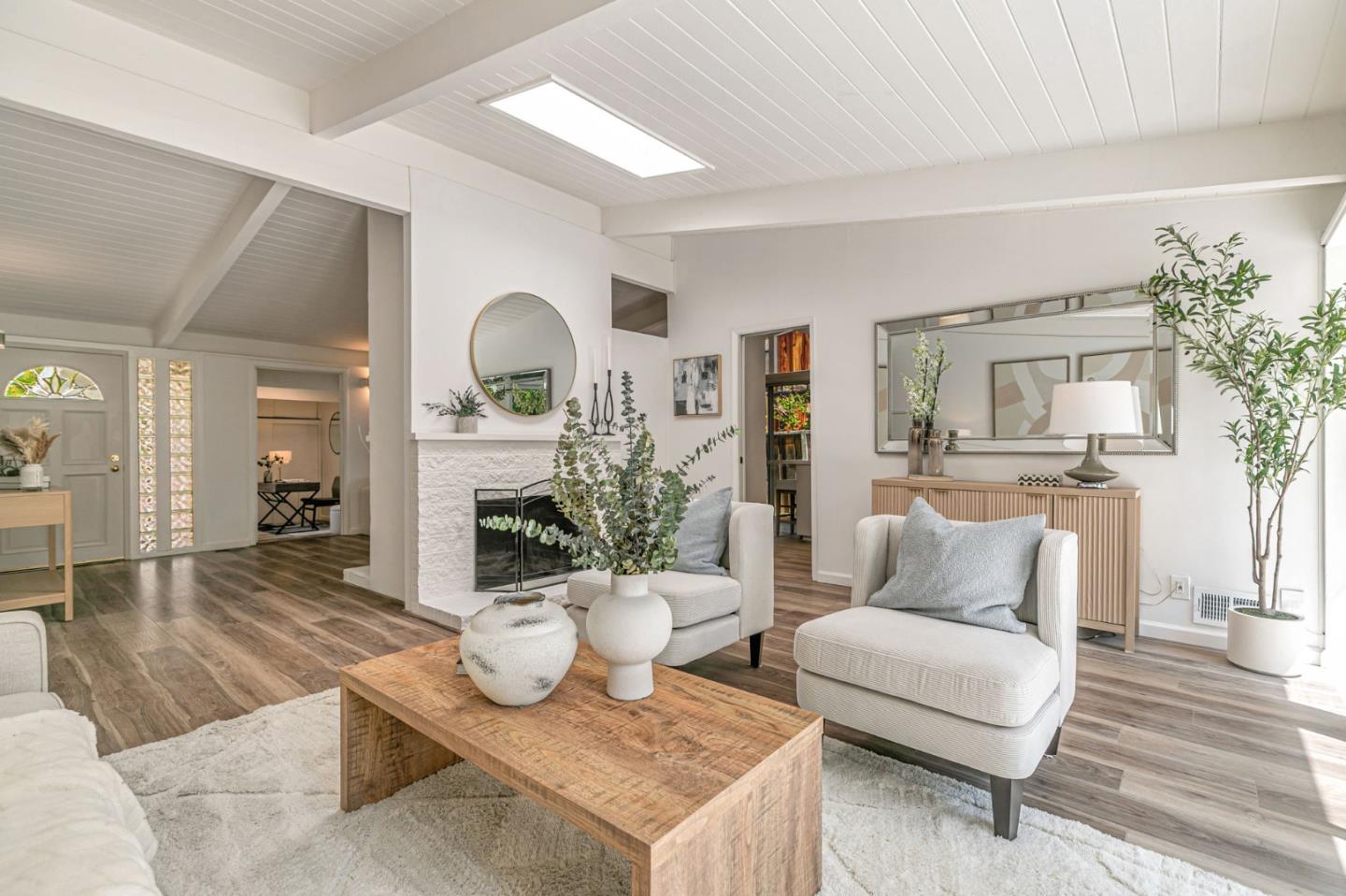 Detail Gallery Image 13 of 39 For 3845 Corina Way, Palo Alto,  CA 94303 - 3 Beds | 2 Baths