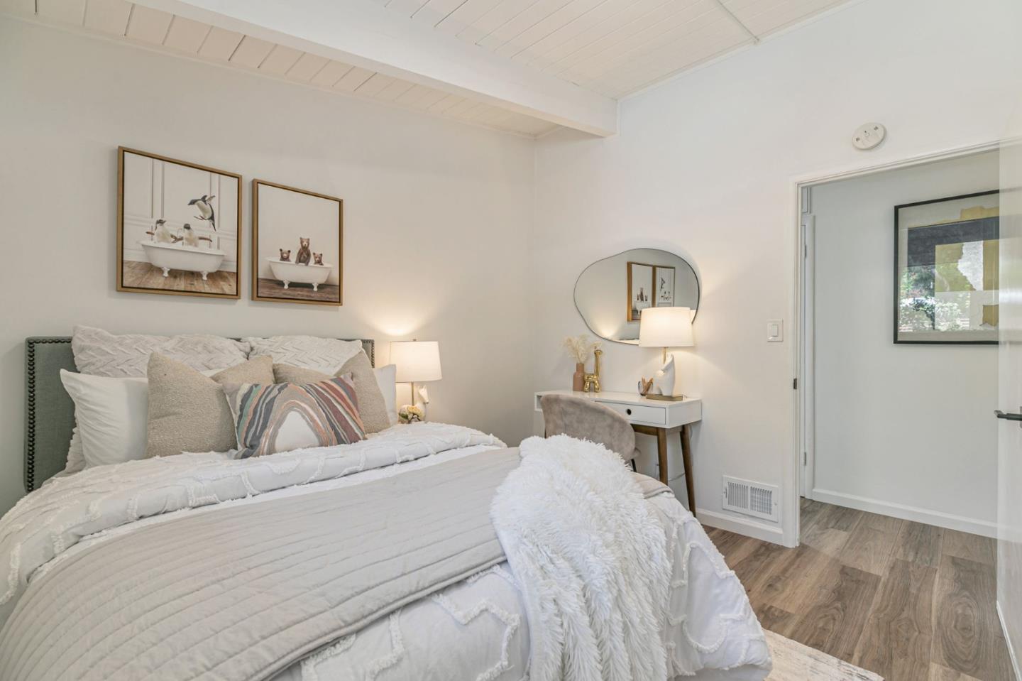 Detail Gallery Image 24 of 39 For 3845 Corina Way, Palo Alto,  CA 94303 - 3 Beds | 2 Baths