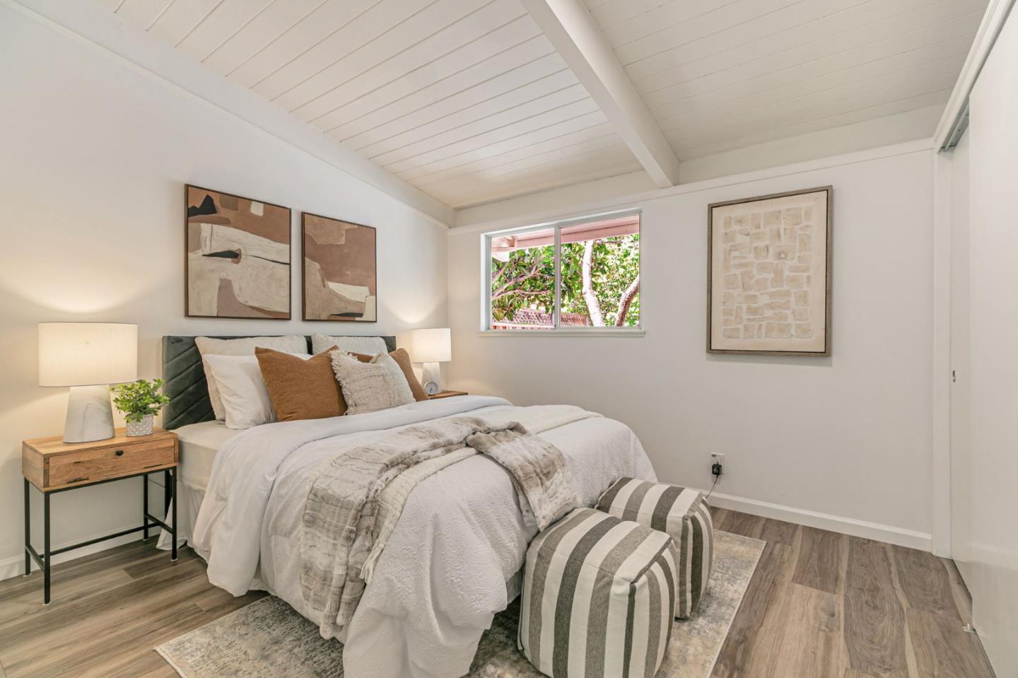 Detail Gallery Image 26 of 39 For 3845 Corina Way, Palo Alto,  CA 94303 - 3 Beds | 2 Baths
