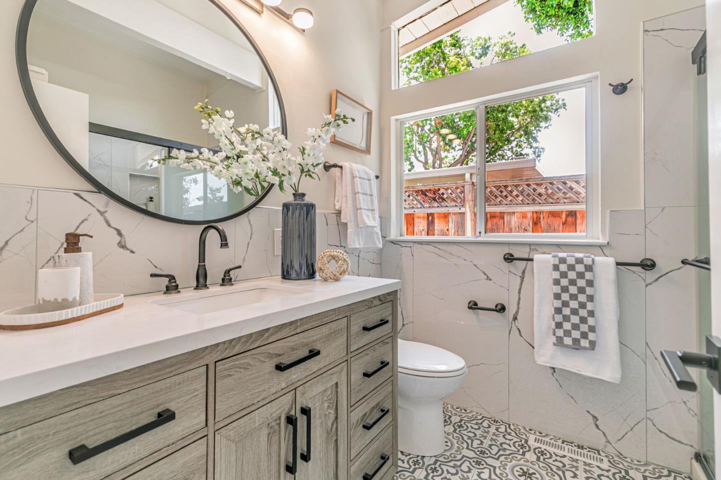 Detail Gallery Image 33 of 39 For 3845 Corina Way, Palo Alto,  CA 94303 - 3 Beds | 2 Baths