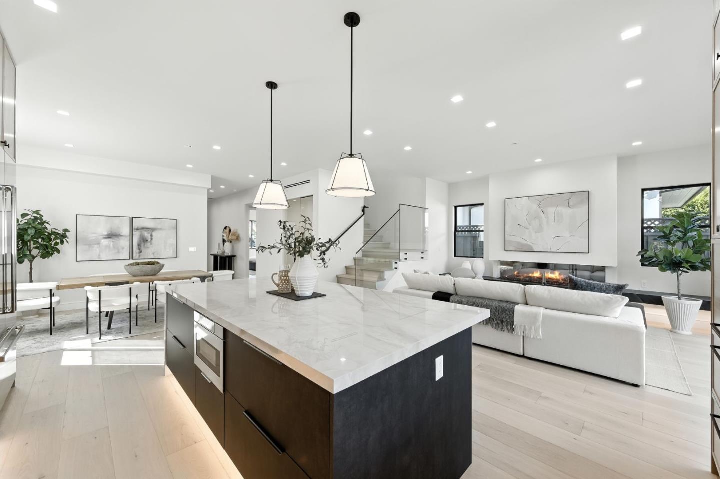 Detail Gallery Image 11 of 49 For 125 15th Ave, San Mateo,  CA 94402 - 5 Beds | 4 Baths