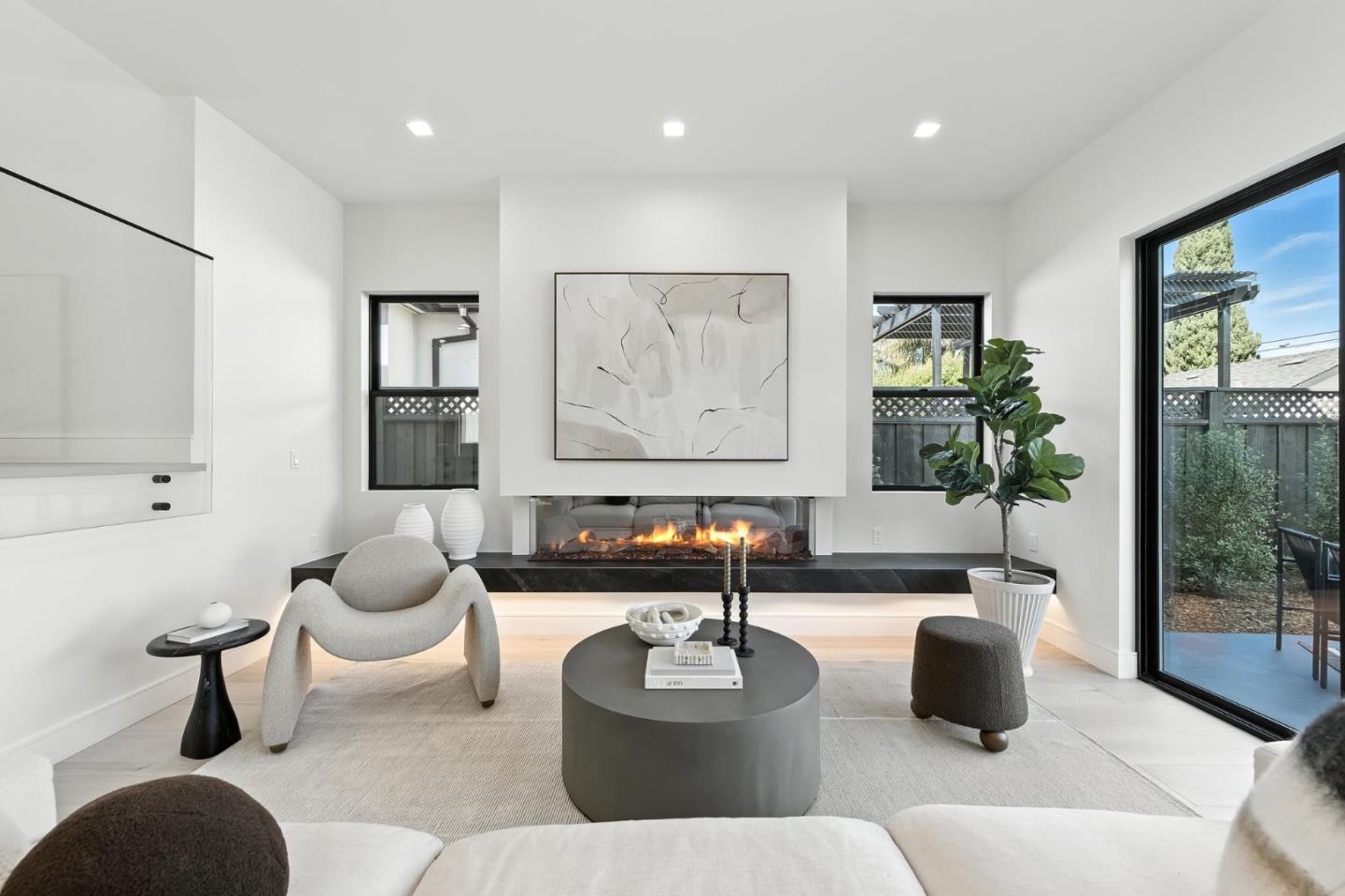 Detail Gallery Image 12 of 49 For 125 15th Ave, San Mateo,  CA 94402 - 5 Beds | 4 Baths
