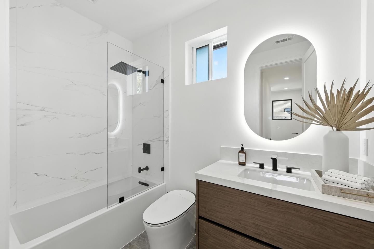 Detail Gallery Image 24 of 49 For 125 15th Ave, San Mateo,  CA 94402 - 5 Beds | 4 Baths