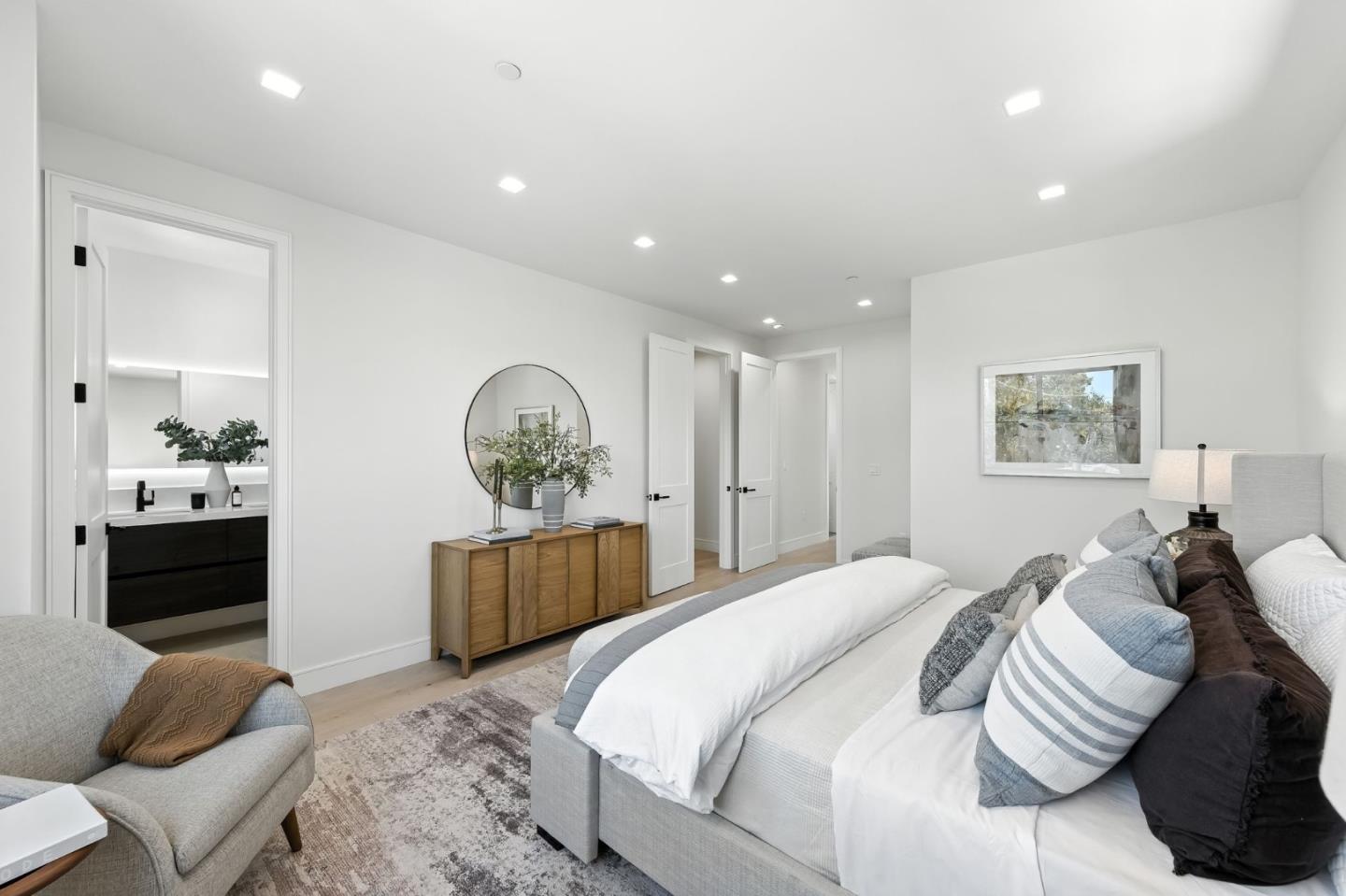 Detail Gallery Image 31 of 49 For 125 15th Ave, San Mateo,  CA 94402 - 5 Beds | 4 Baths