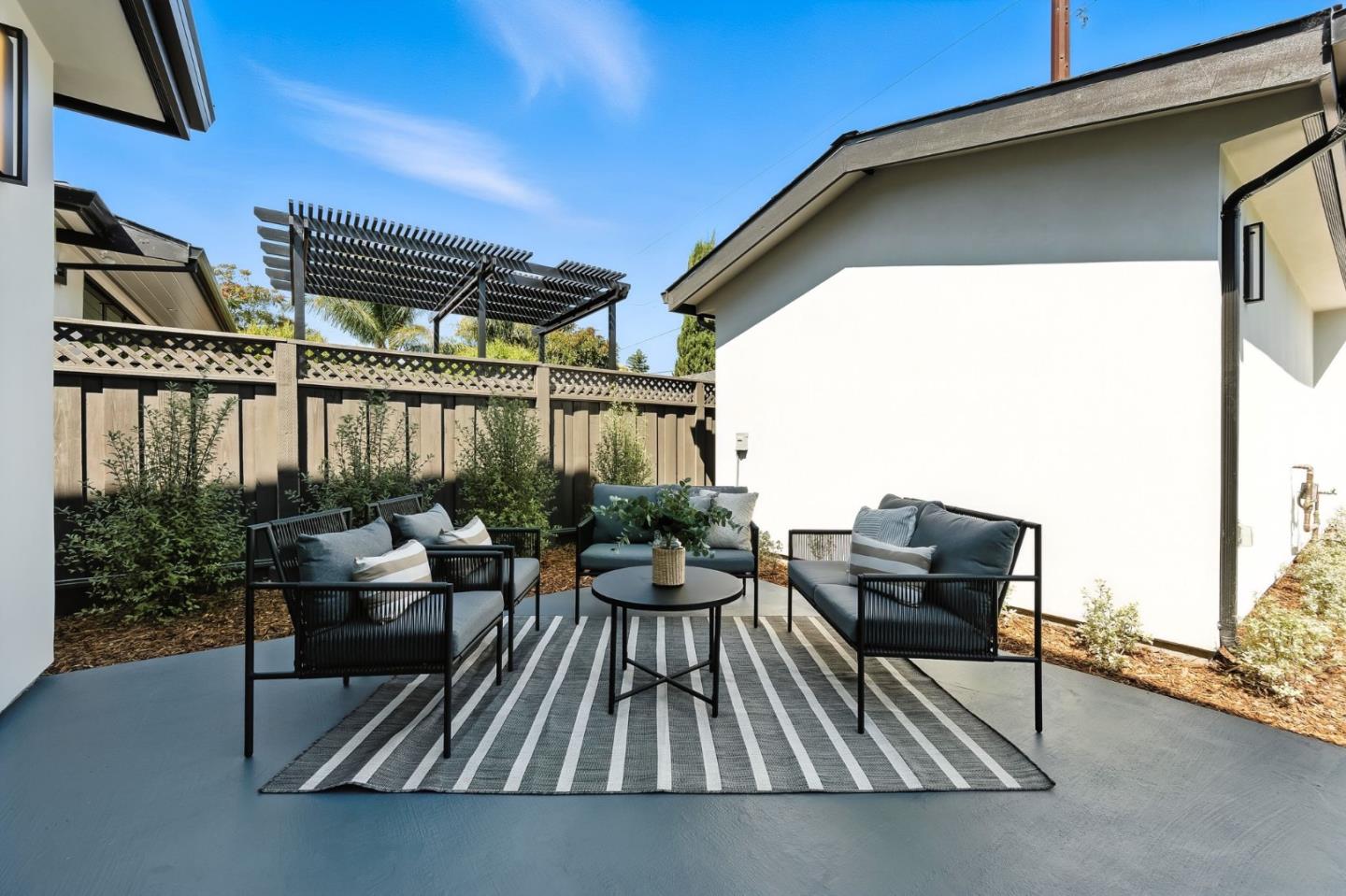 Detail Gallery Image 33 of 49 For 125 15th Ave, San Mateo,  CA 94402 - 5 Beds | 4 Baths