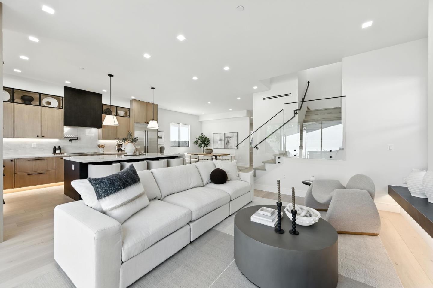 Detail Gallery Image 4 of 49 For 125 15th Ave, San Mateo,  CA 94402 - 5 Beds | 4 Baths