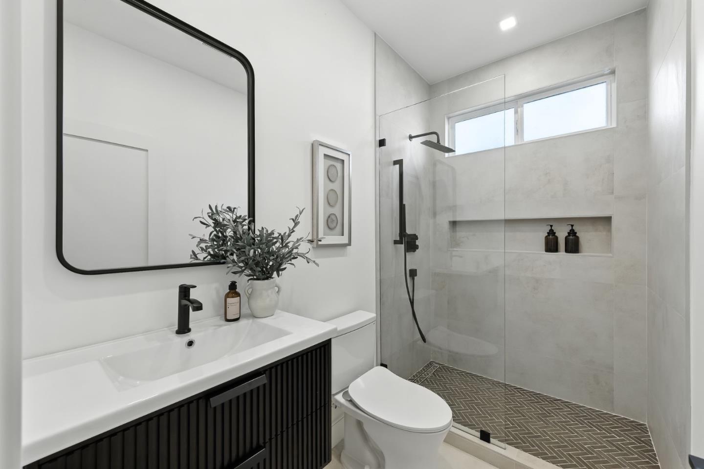 Detail Gallery Image 41 of 49 For 125 15th Ave, San Mateo,  CA 94402 - 5 Beds | 4 Baths