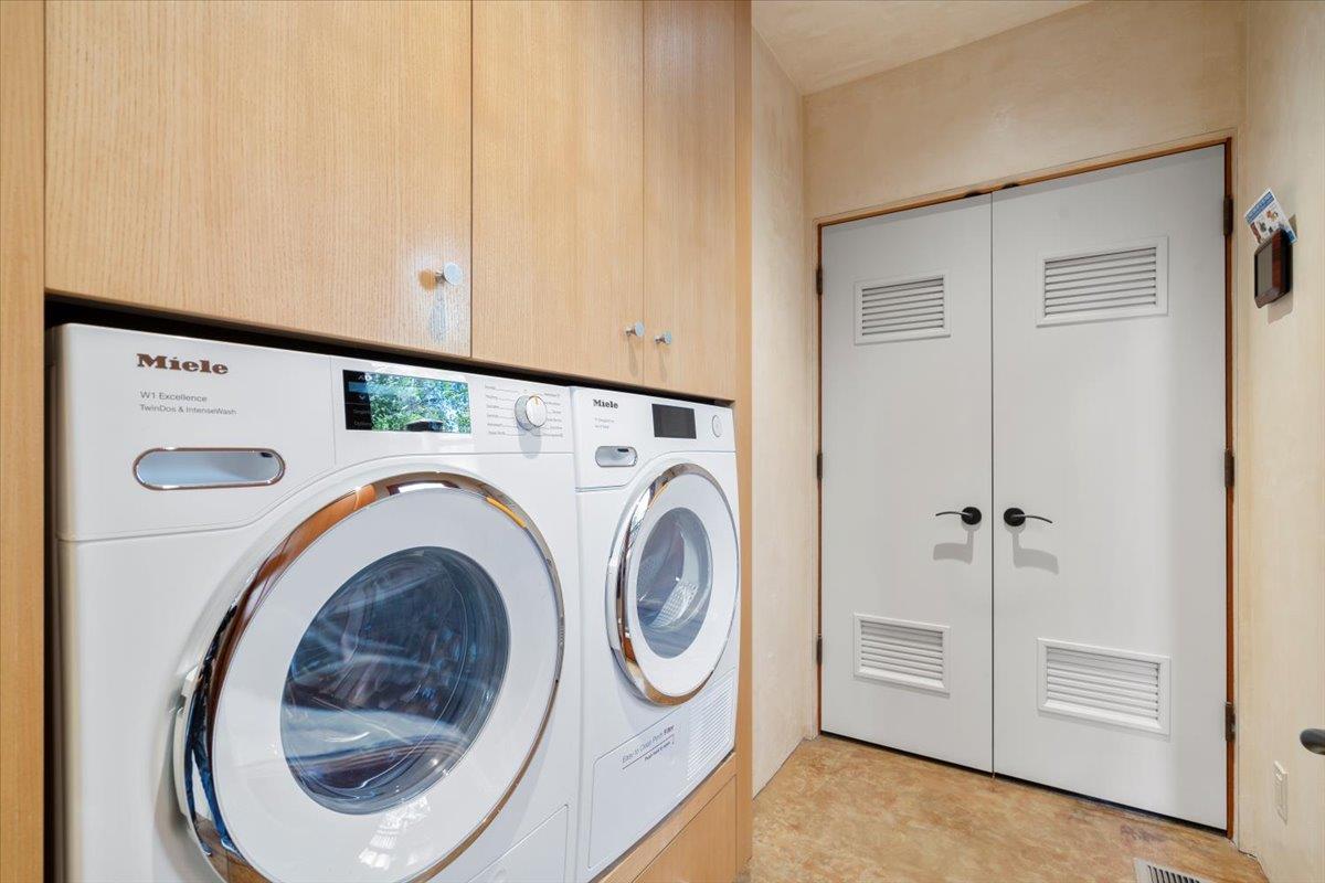 Detail Gallery Image 17 of 45 For 705 University Ave, Los Altos,  CA 94022 - 3 Beds | 3/1 Baths