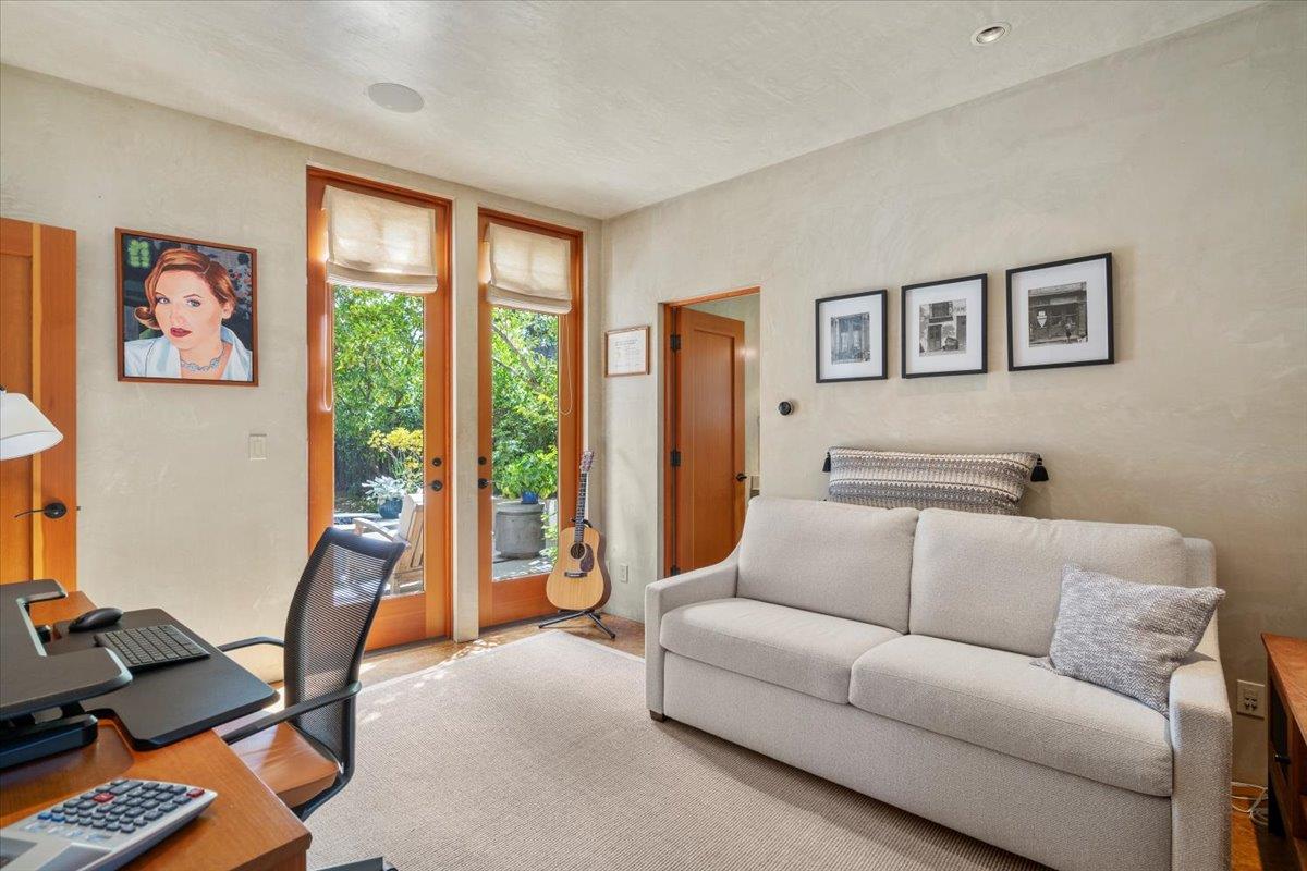 Detail Gallery Image 19 of 45 For 705 University Ave, Los Altos,  CA 94022 - 3 Beds | 3/1 Baths