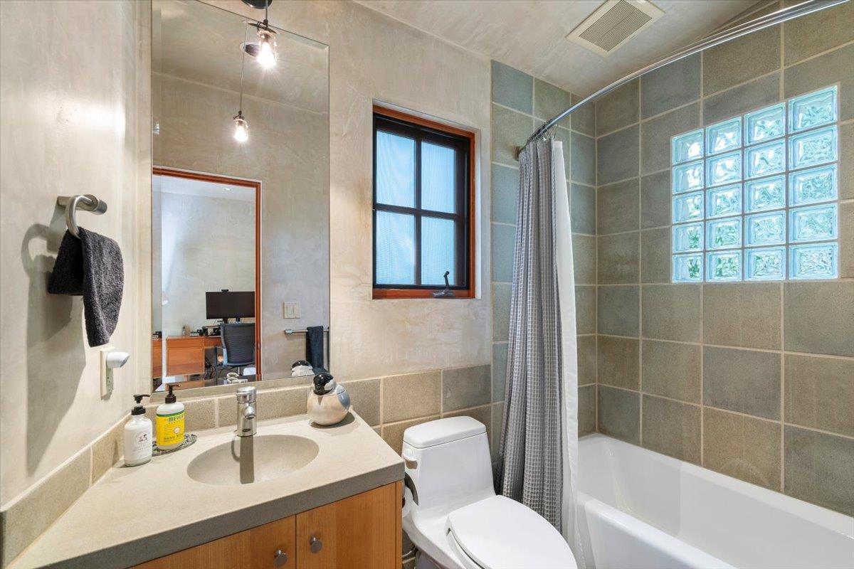 Detail Gallery Image 21 of 45 For 705 University Ave, Los Altos,  CA 94022 - 3 Beds | 3/1 Baths