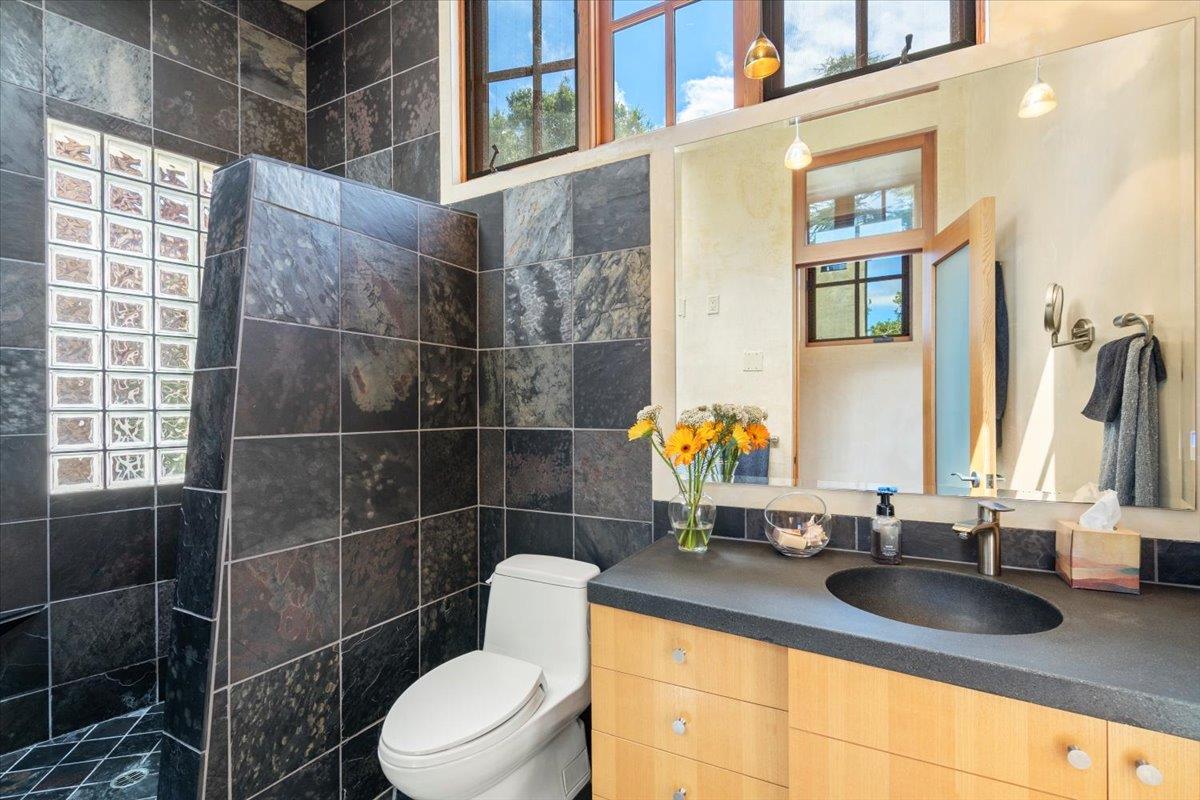Detail Gallery Image 30 of 45 For 705 University Ave, Los Altos,  CA 94022 - 3 Beds | 3/1 Baths