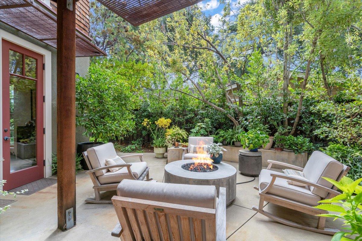 Detail Gallery Image 34 of 45 For 705 University Ave, Los Altos,  CA 94022 - 3 Beds | 3/1 Baths