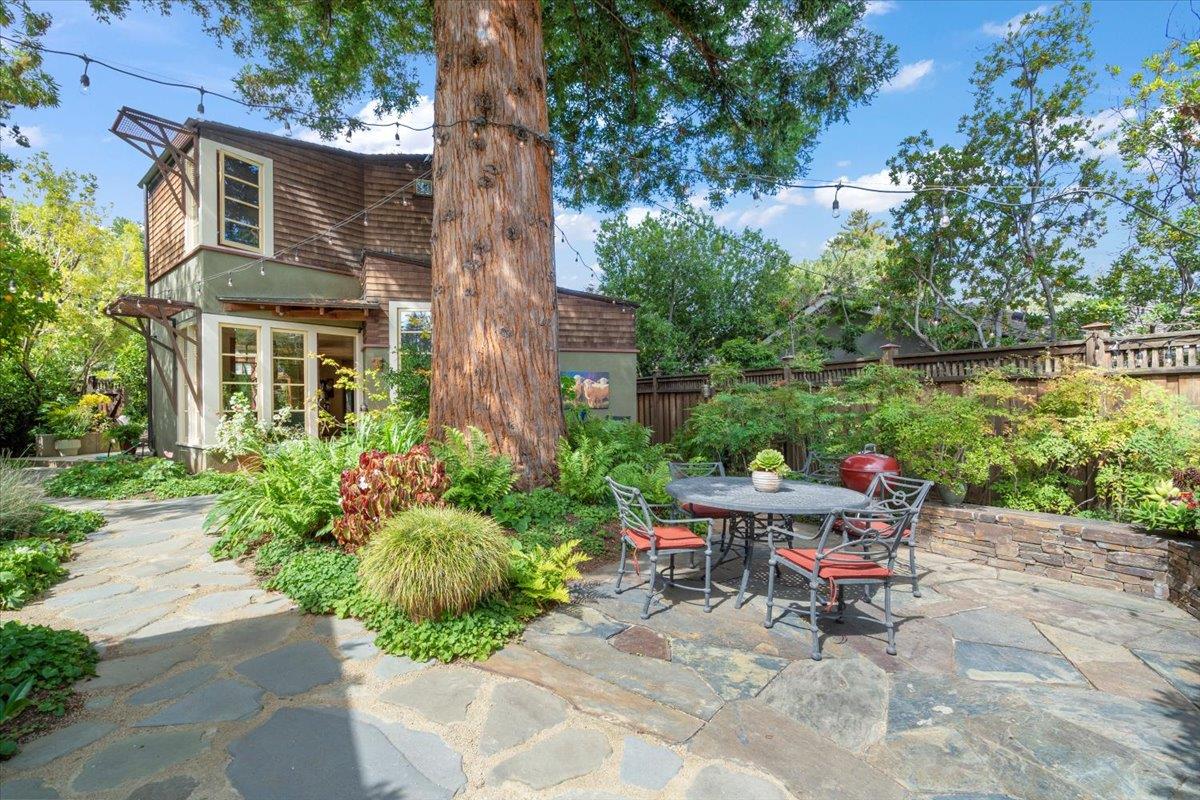 Detail Gallery Image 39 of 45 For 705 University Ave, Los Altos,  CA 94022 - 3 Beds | 3/1 Baths