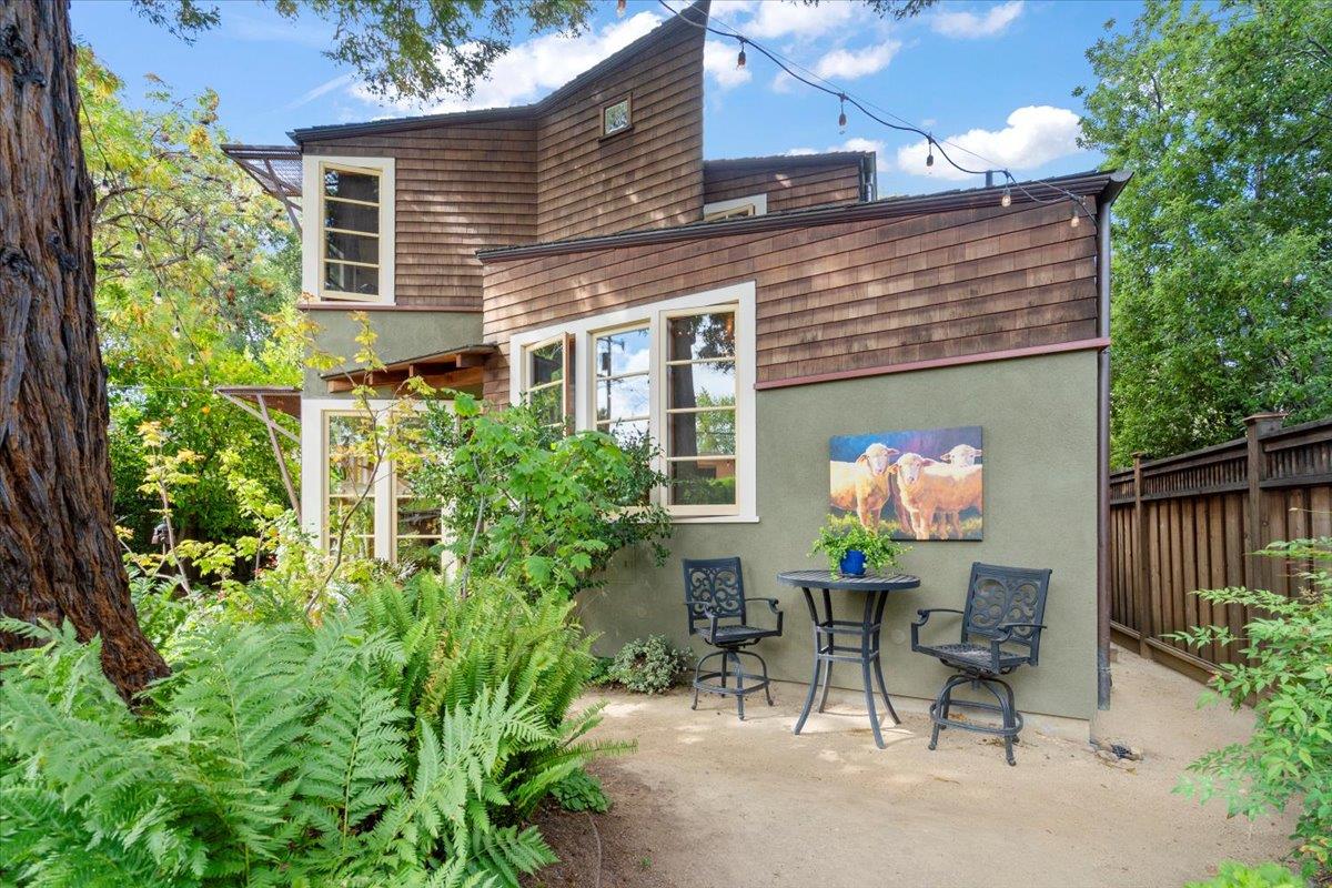 Detail Gallery Image 40 of 45 For 705 University Ave, Los Altos,  CA 94022 - 3 Beds | 3/1 Baths