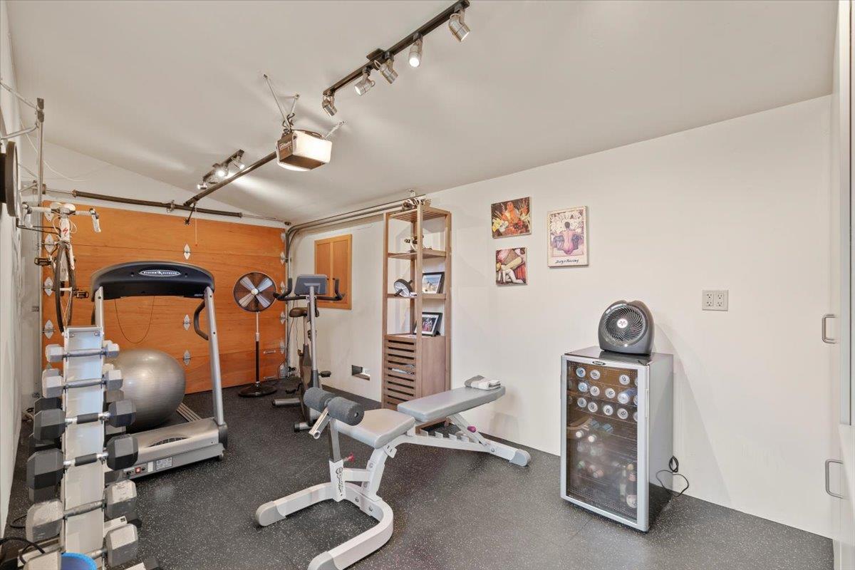 Detail Gallery Image 44 of 45 For 705 University Ave, Los Altos,  CA 94022 - 3 Beds | 3/1 Baths