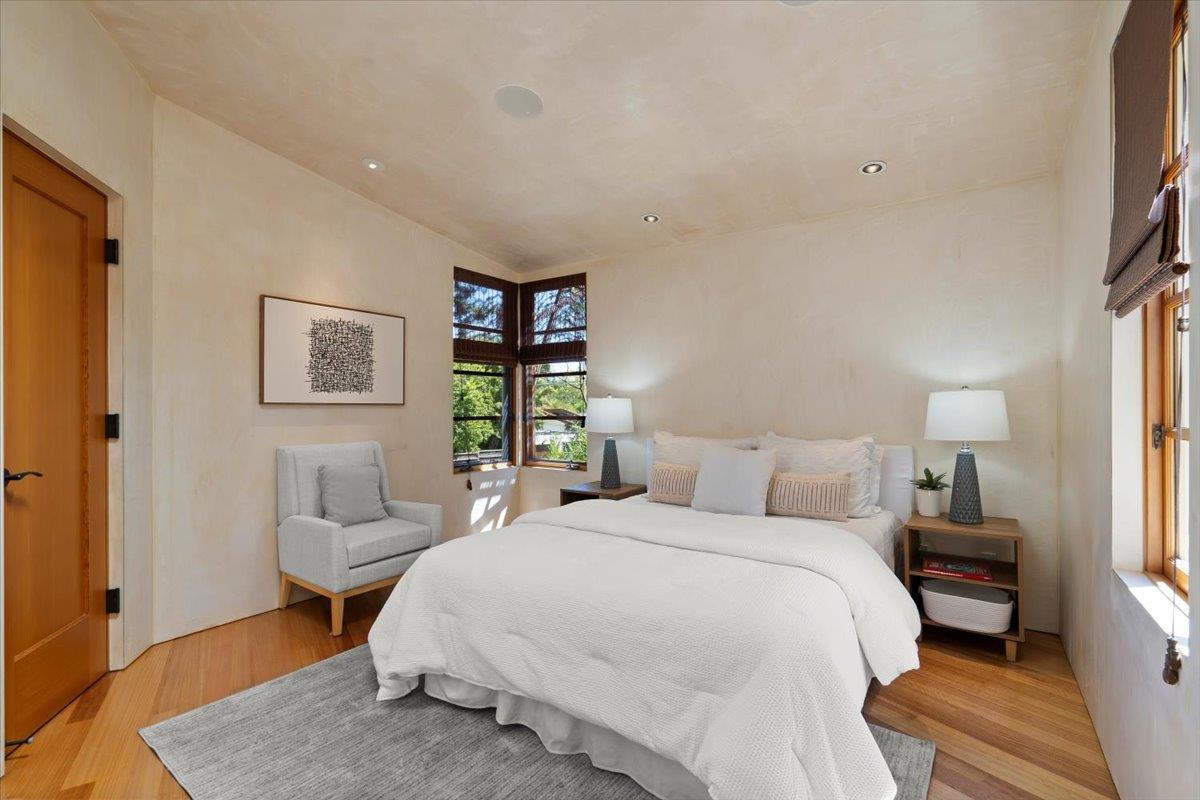 Detail Gallery Image 48 of 52 For 705 University Ave, Los Altos,  CA 94022 - 3 Beds | 3/1 Baths