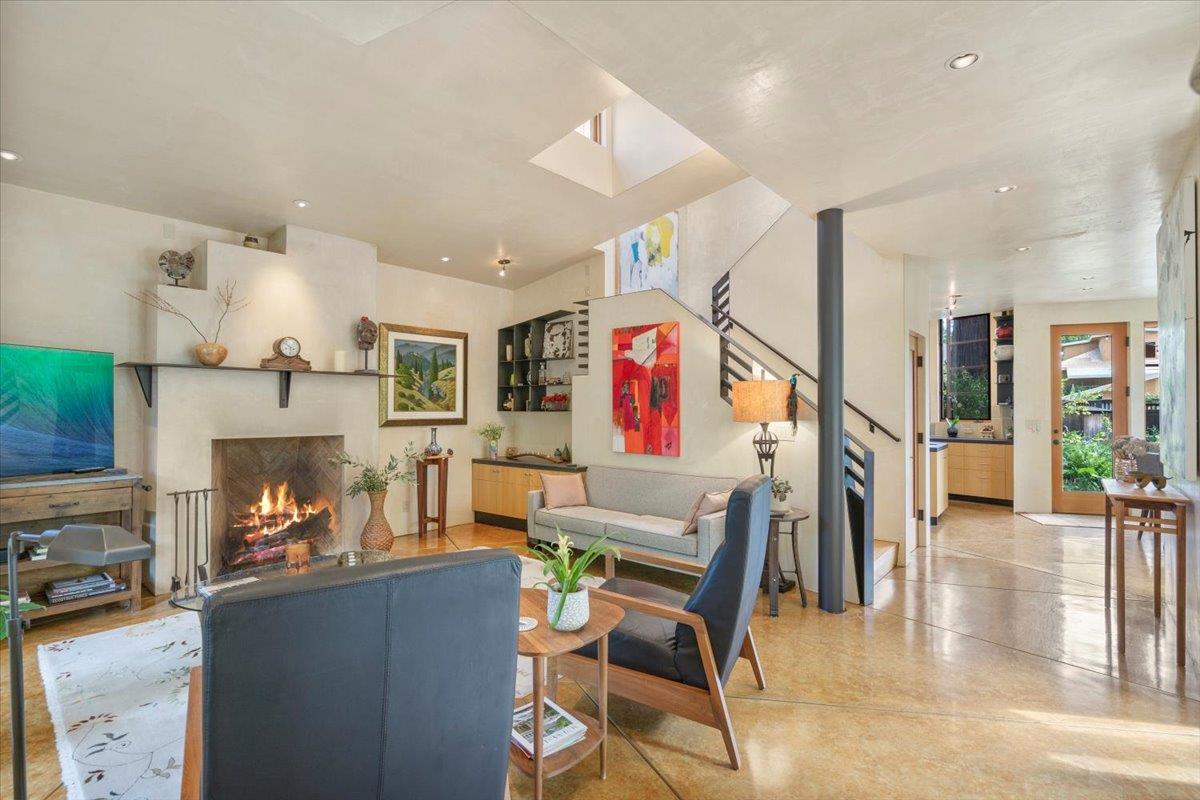 Detail Gallery Image 5 of 45 For 705 University Ave, Los Altos,  CA 94022 - 3 Beds | 3/1 Baths