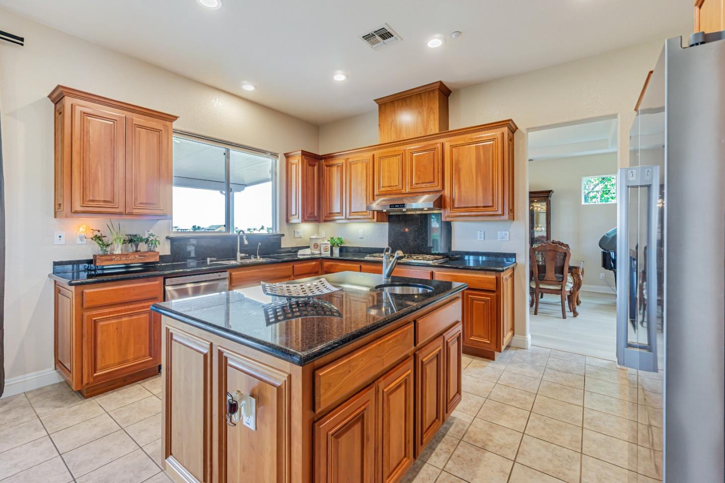 Detail Gallery Image 16 of 78 For 2852 Spanish Bay Dr, Brentwood,  CA 94513 - 4 Beds | 3 Baths