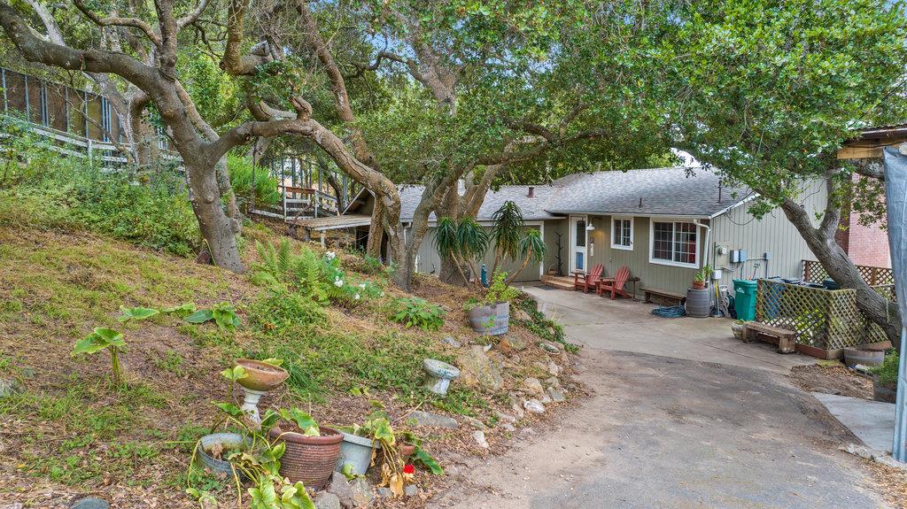 Detail Gallery Image 2 of 29 For 37 Vista Dr, Salinas,  CA 93907 - 3 Beds | 2 Baths