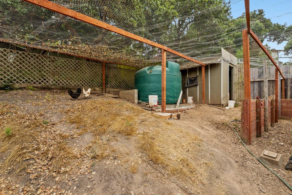 Detail Gallery Image 22 of 29 For 37 Vista Dr, Salinas,  CA 93907 - 3 Beds | 2 Baths