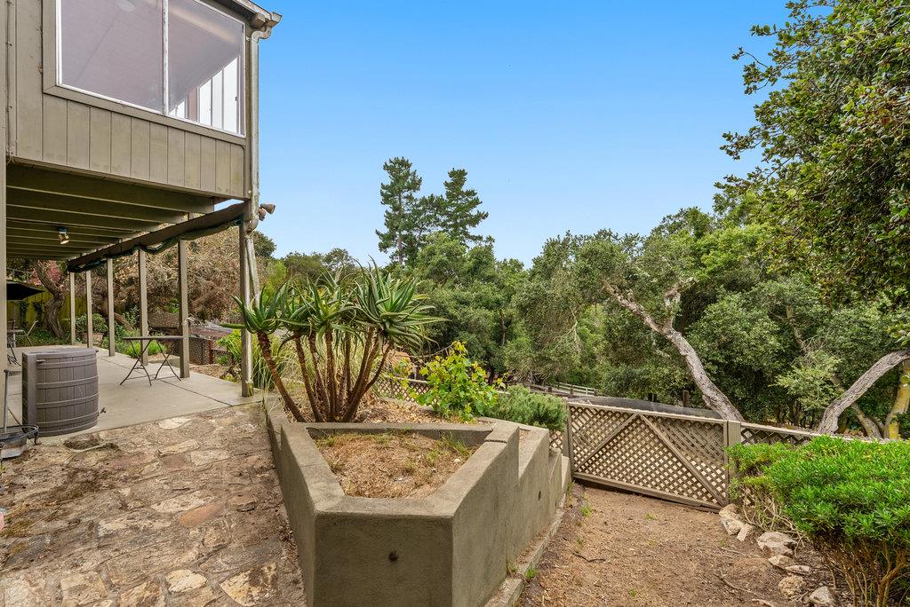 Detail Gallery Image 7 of 29 For 37 Vista Dr, Salinas,  CA 93907 - 3 Beds | 2 Baths