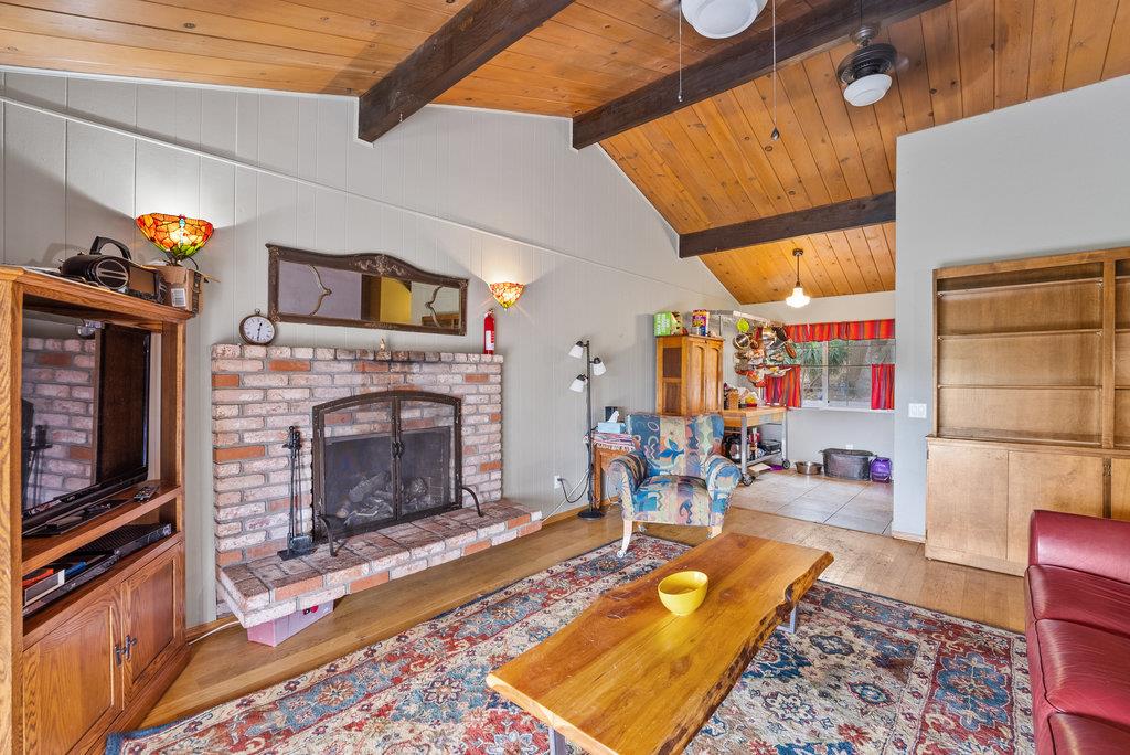 Detail Gallery Image 9 of 29 For 37 Vista Dr, Salinas,  CA 93907 - 3 Beds | 2 Baths